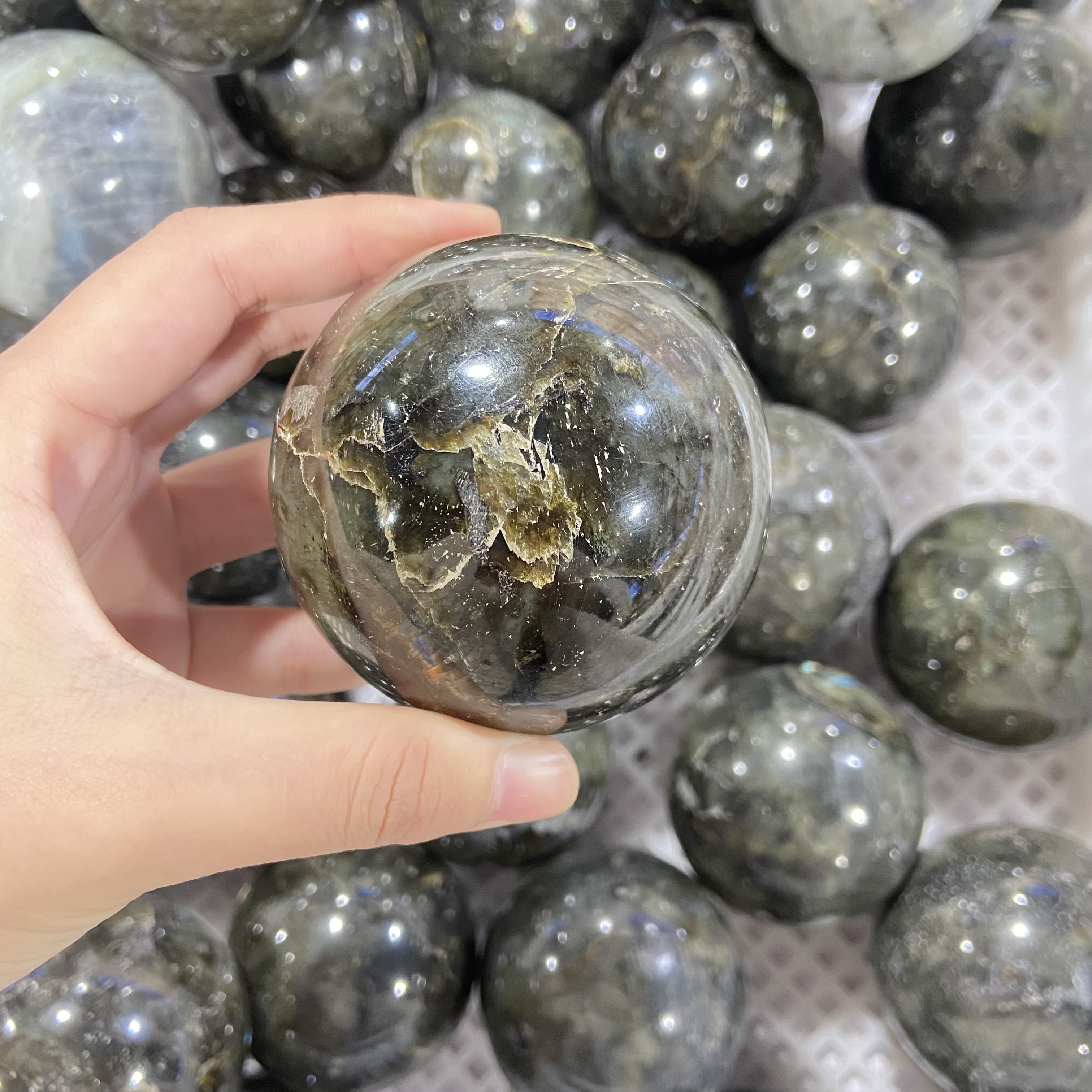 Wholesale stones and crystals natural stone sphere Crystals Polished Healing Labradorite ball for folk crafts