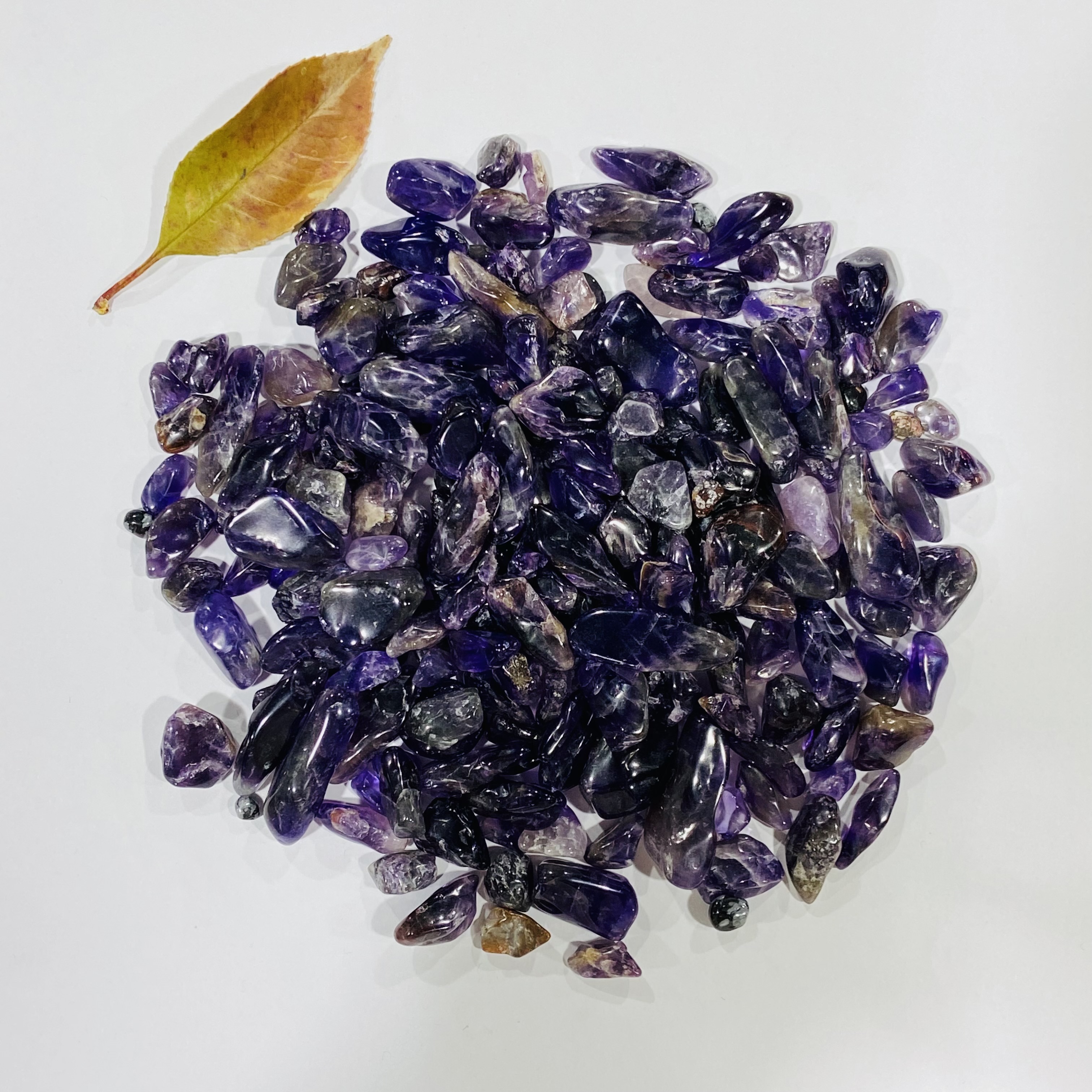 High quality Natural crystals healing stones fengshui healing amethyst Tumbled crystal stone for decoration and gifts