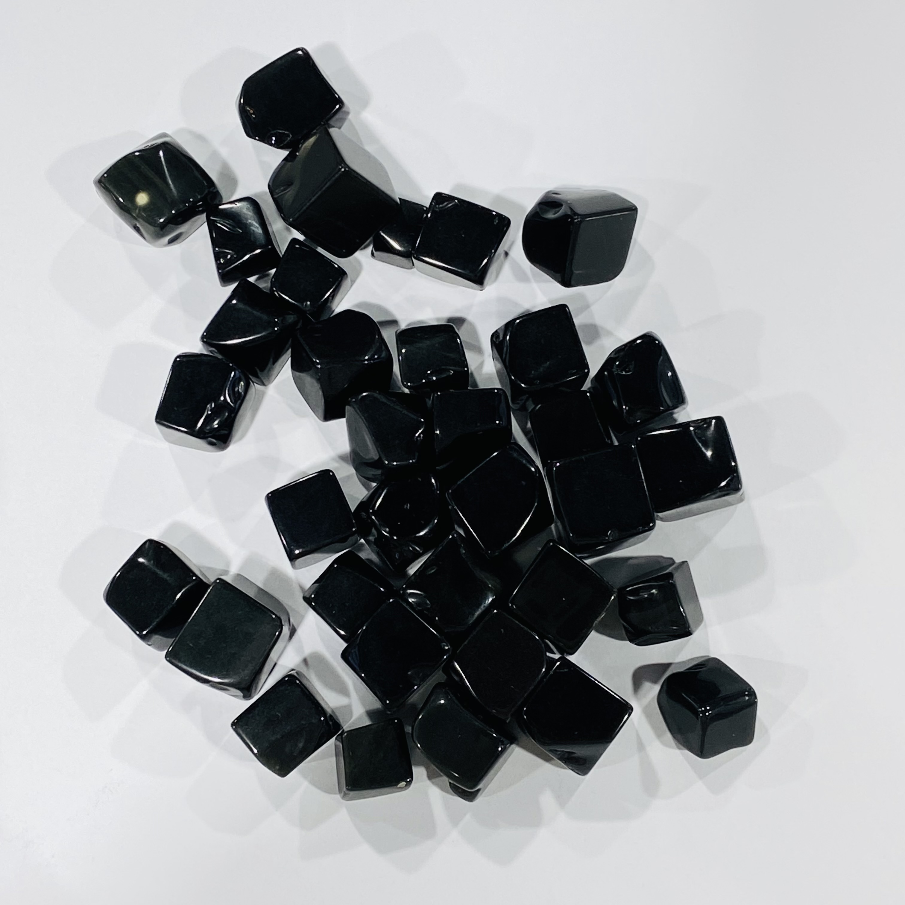 Wholesale High Quality Obsidian Square Natural crystals stones playthings small stones and crystals healing for decoration