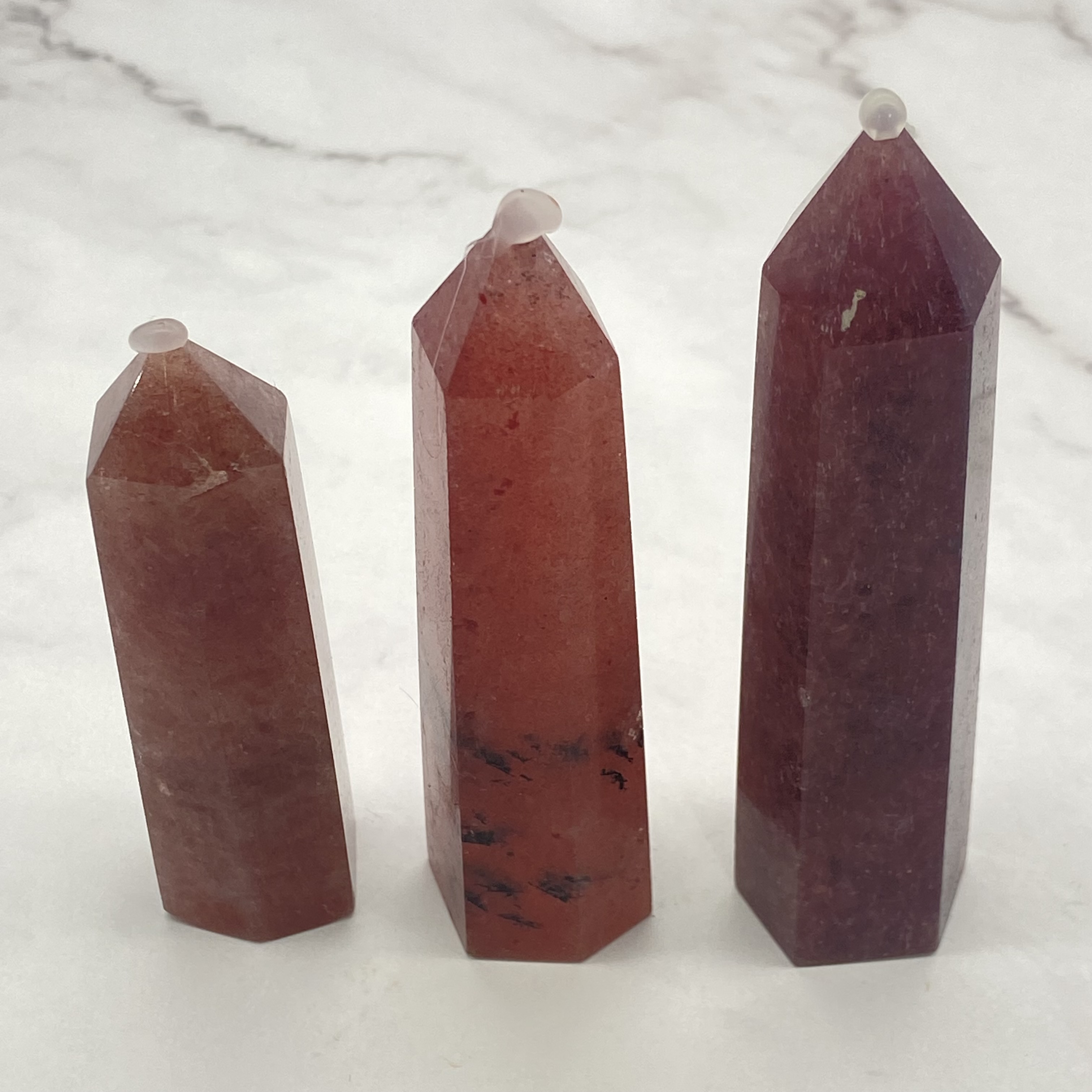 Bset selling natural quartz crystal point high quality healing red strawberry crystal tower for gifts