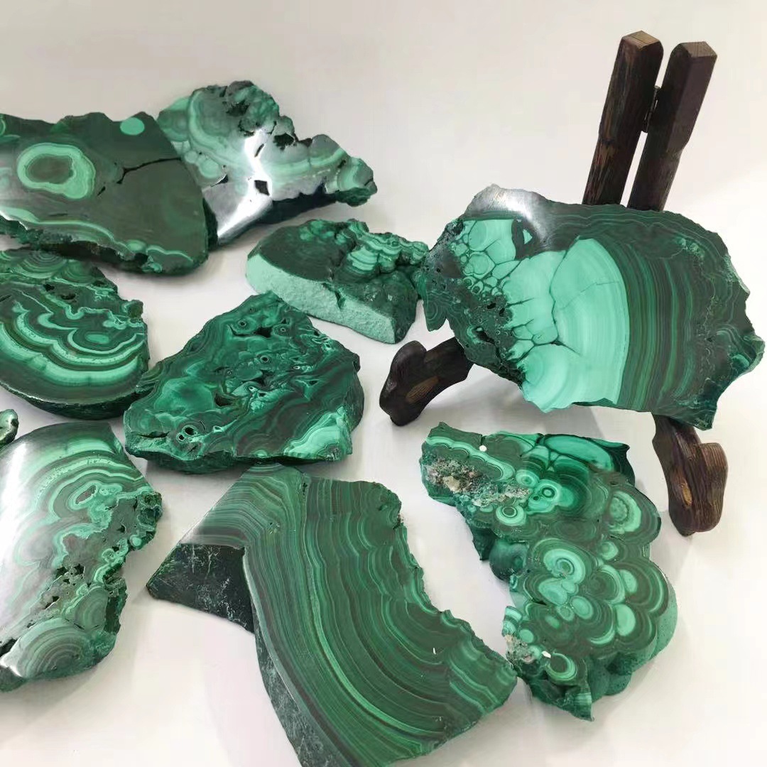 Natural crystal green malachite price wholesale polished healing malachite slice rough stone for decoration