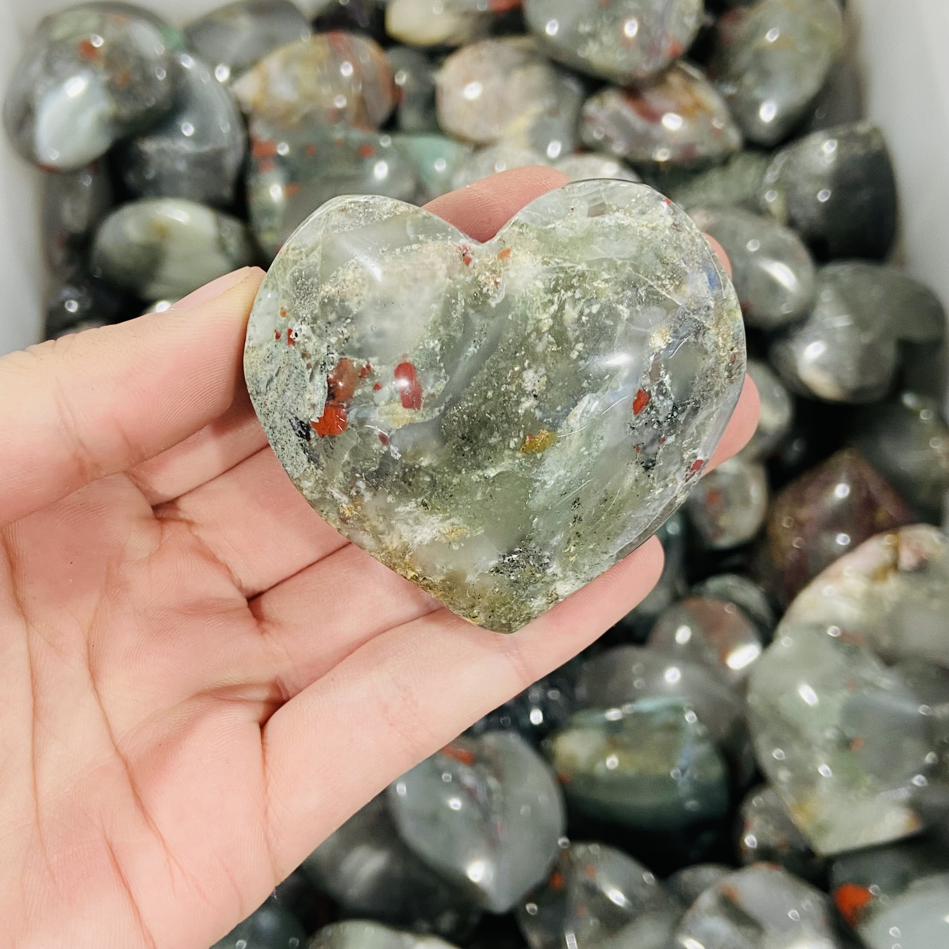 Hot sale Natural crystals healing stones African blood stone Crystal hearts healing crystal for decoration and gifts