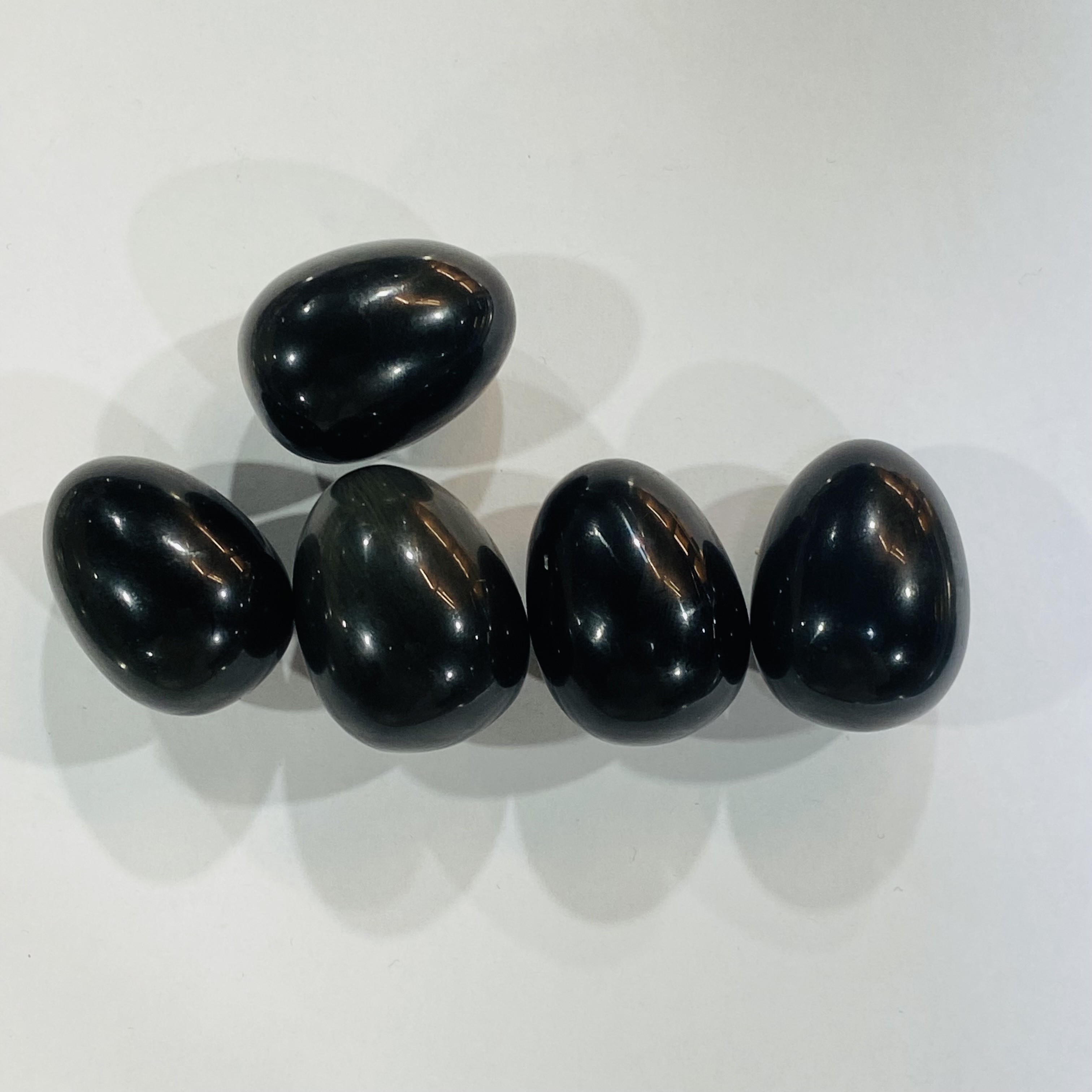 wholesale Natural crystals healing stones colourful obsidian crystal egg stones healing crystal for decoration and gifts