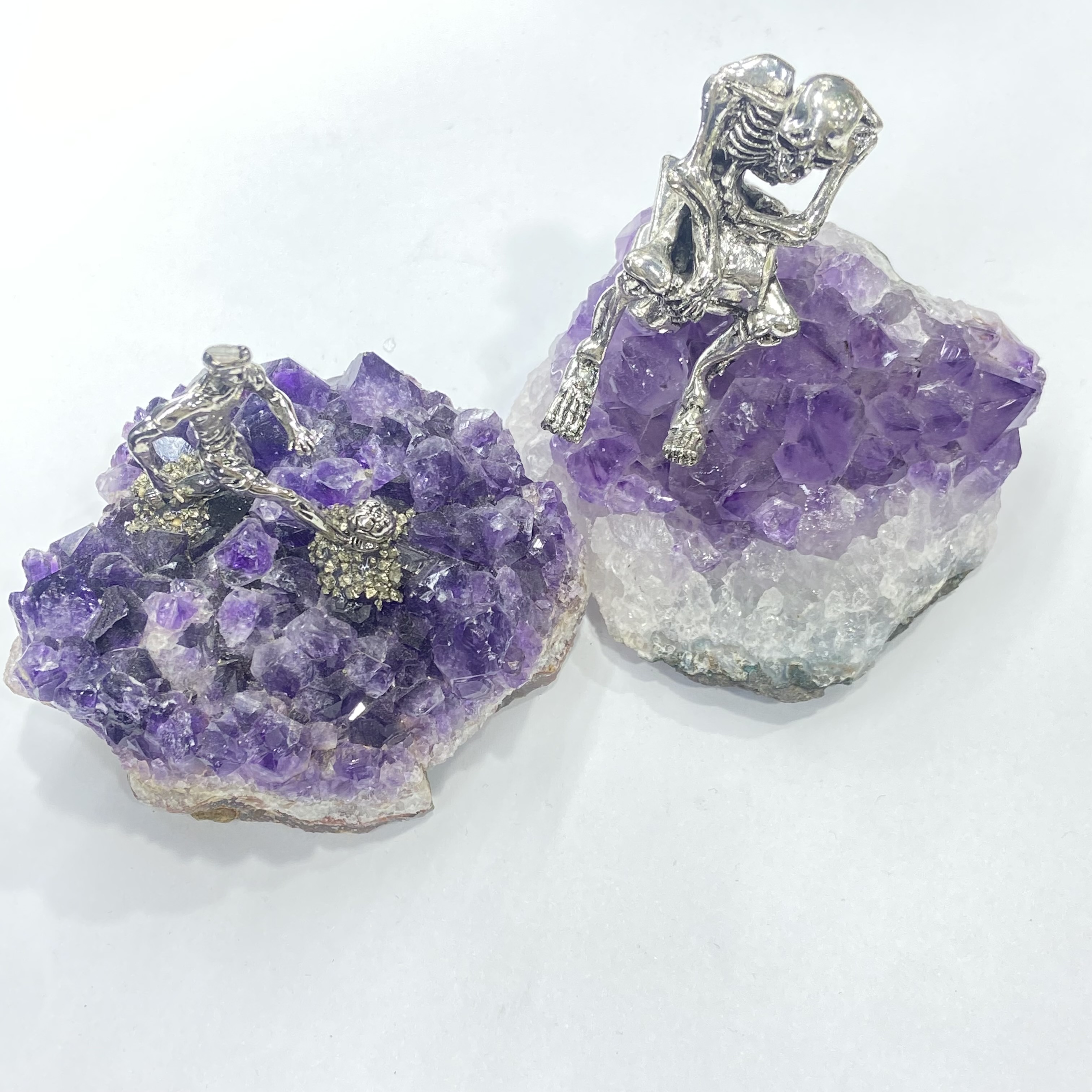 New High Quality Natural crystals healing stones amethyst vug ornaments for decoration and gifts