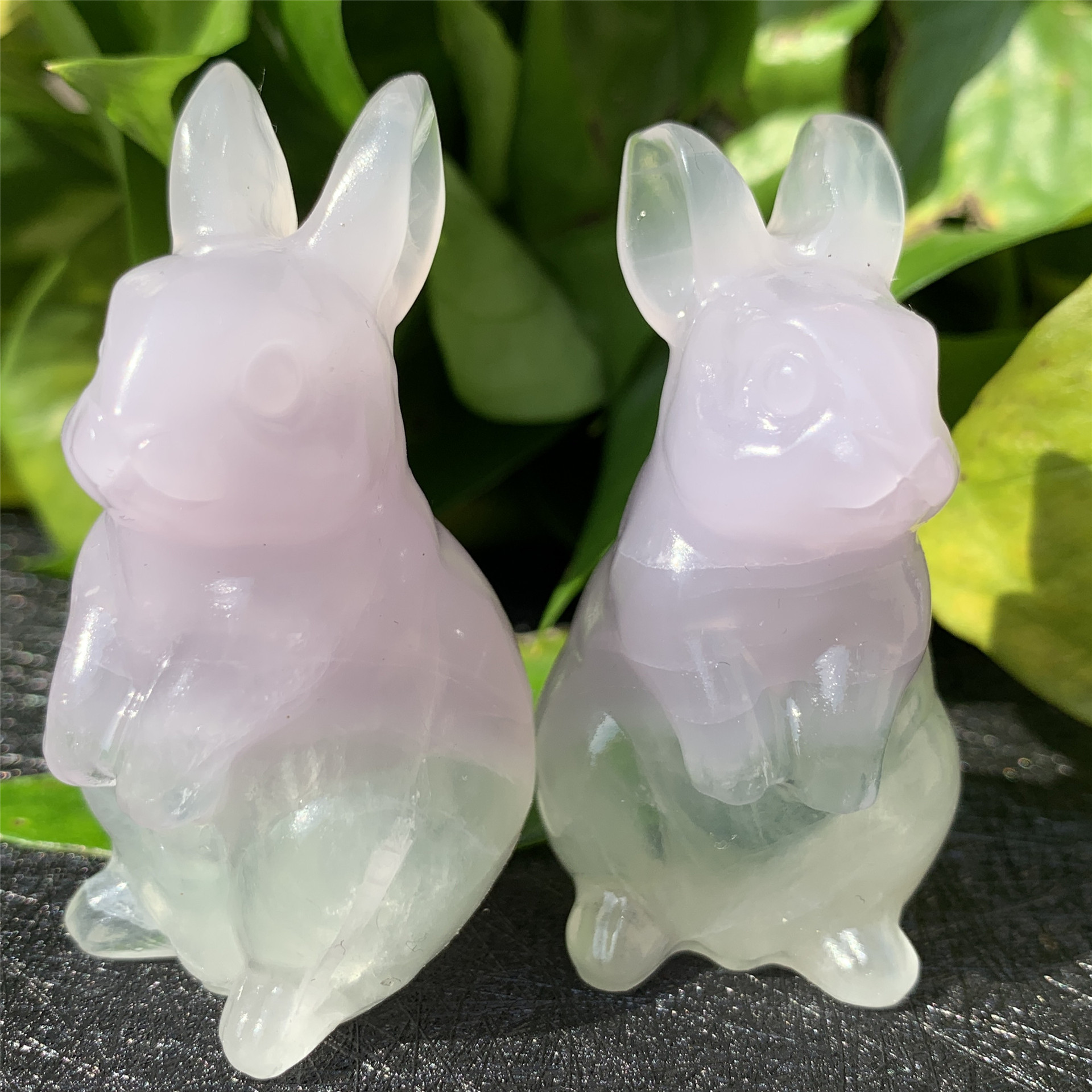 Hot sale good price natural carved rabbit figurine crystal wholesale bulk fluorite rabbit animal crystal carving SAMEI JEWELRY