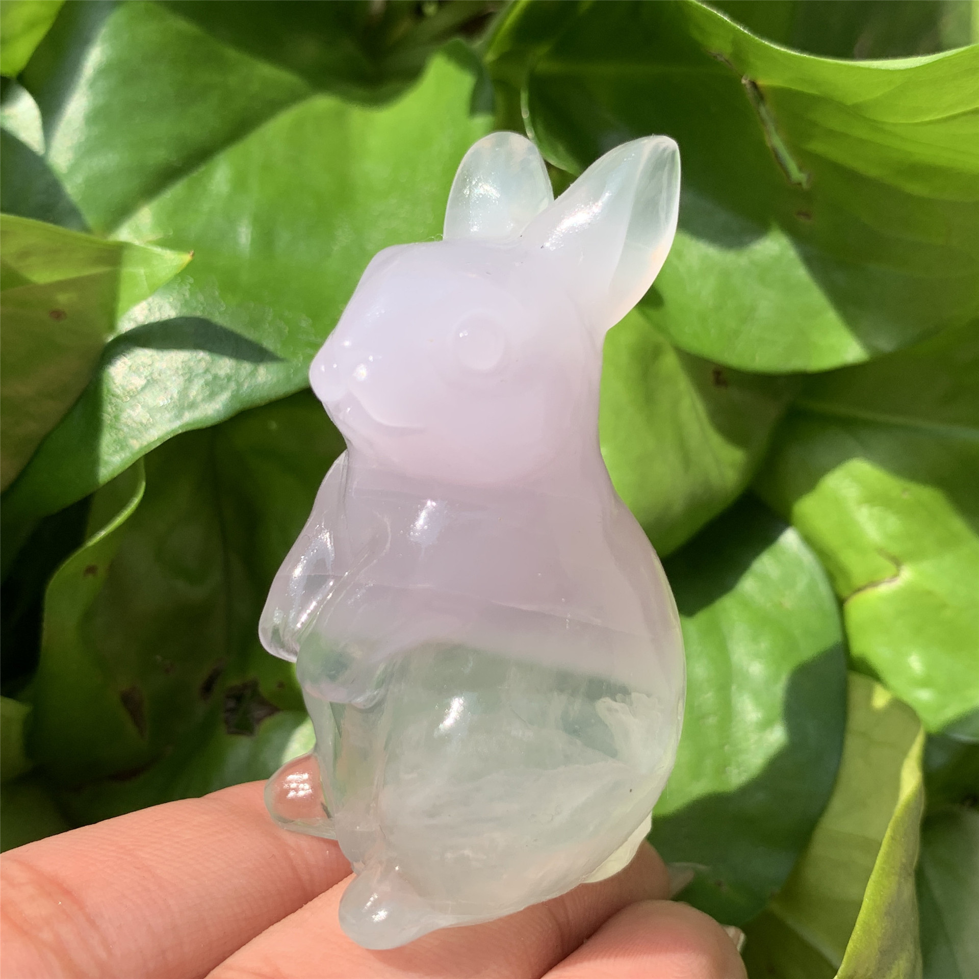 Hot sale good price natural carved rabbit figurine crystal wholesale bulk fluorite rabbit animal crystal carving SAMEI JEWELRY