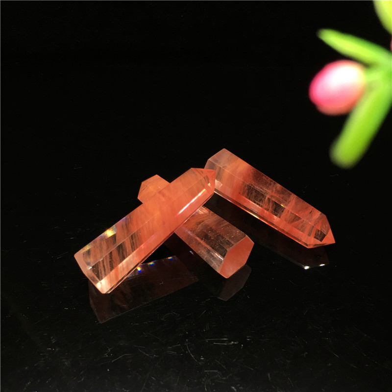 Wholesale Natural Crystal Point High quality Red smelting stone small crystal tower point for crafts