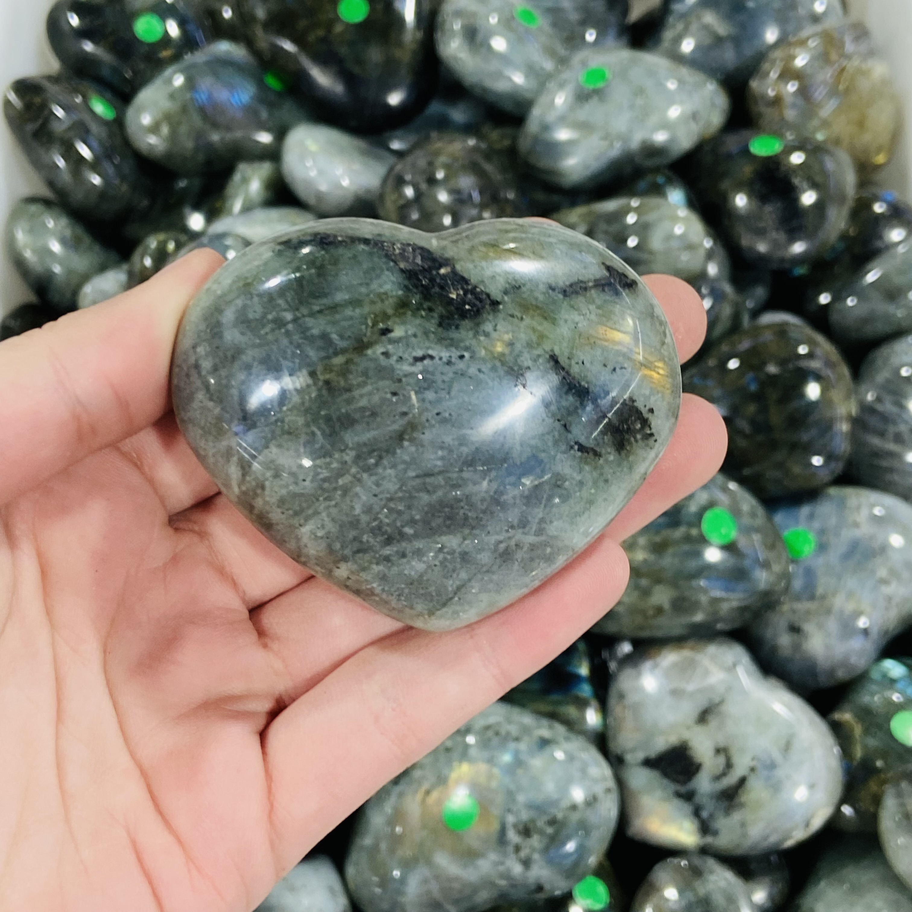 wholesale Natural crystals healing stones labradorite stone Crystal hearts healing crystal for decoration and gifts