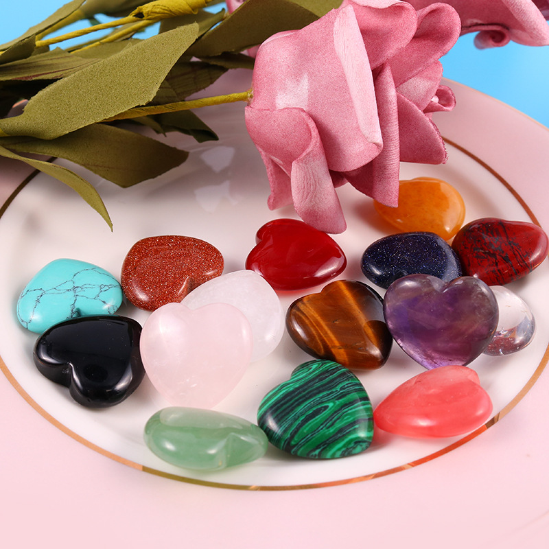 Hot Sale healing heart shaped crystal stones wholesale natural reiki crystal hearts stone palm for decoration