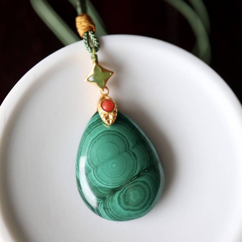 Wholesale reiki polished malachite necklace gemstone healing malachite water drop natural crystal pendant for gifts