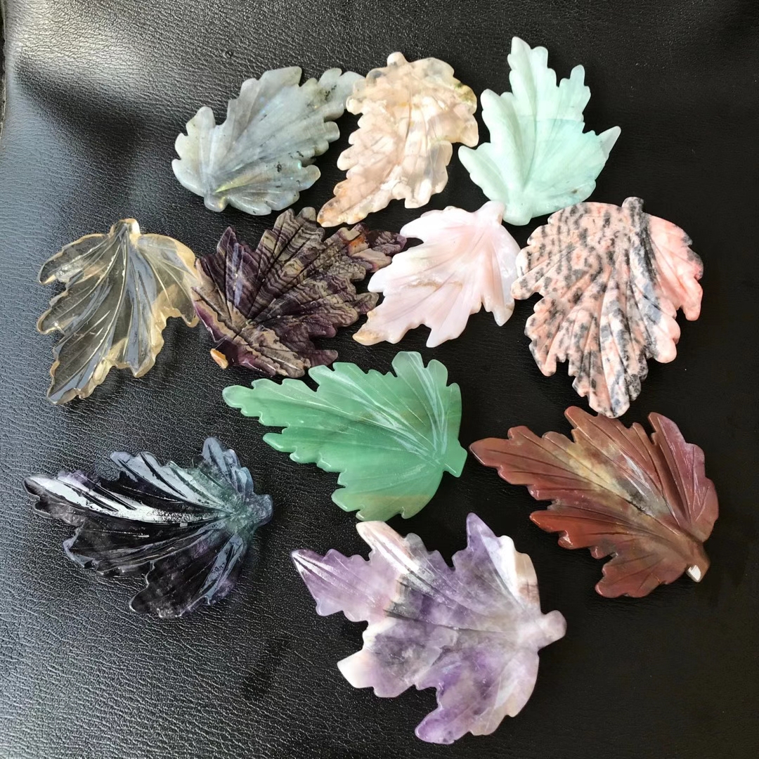 High quality natural maple leaf crystal gem healing polished crystal maple leaf carvings bulk for gifts