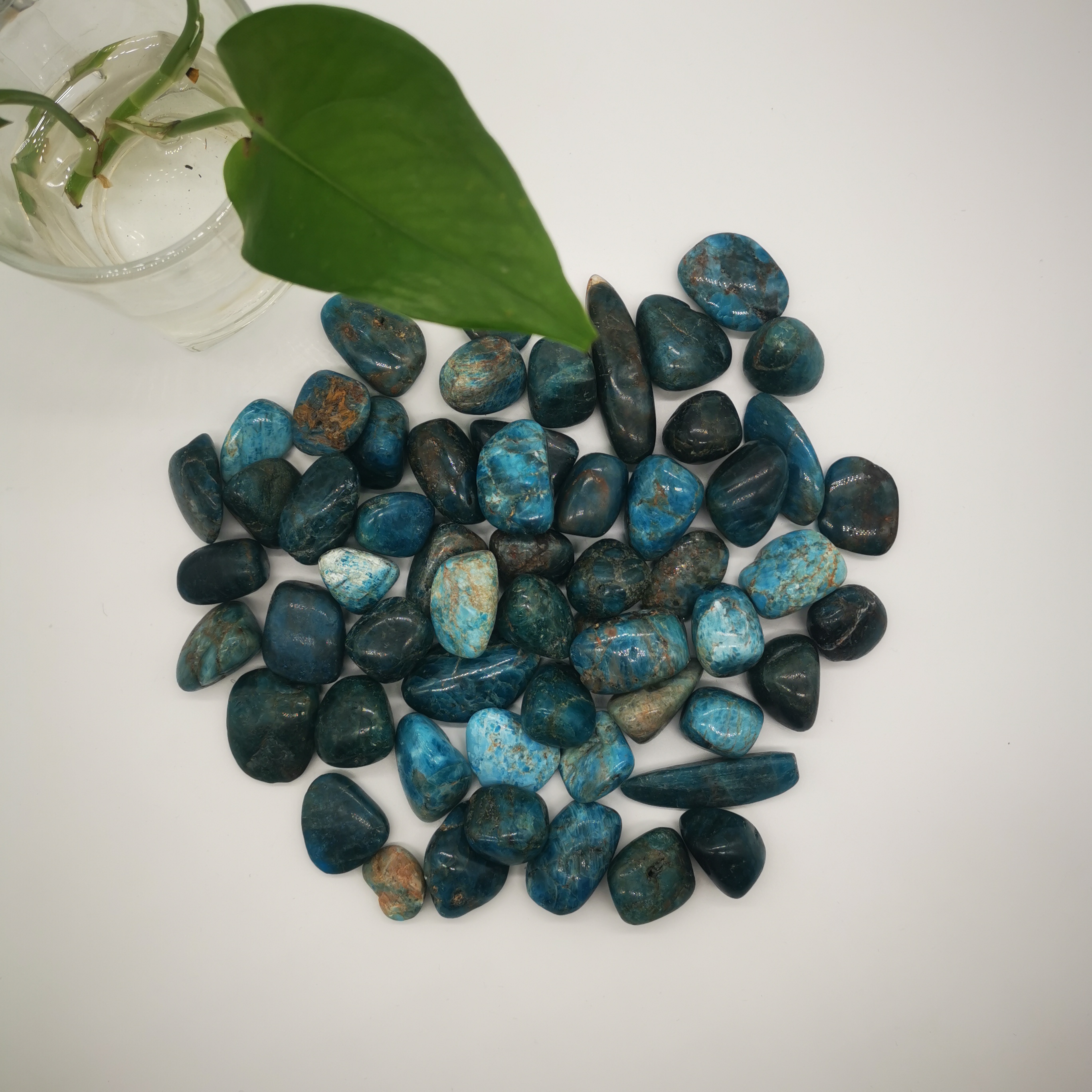 wholesale natural crystal tumbled stones gem blue phosphate crystal gravel tumbled stone healing bulk sale for decoration