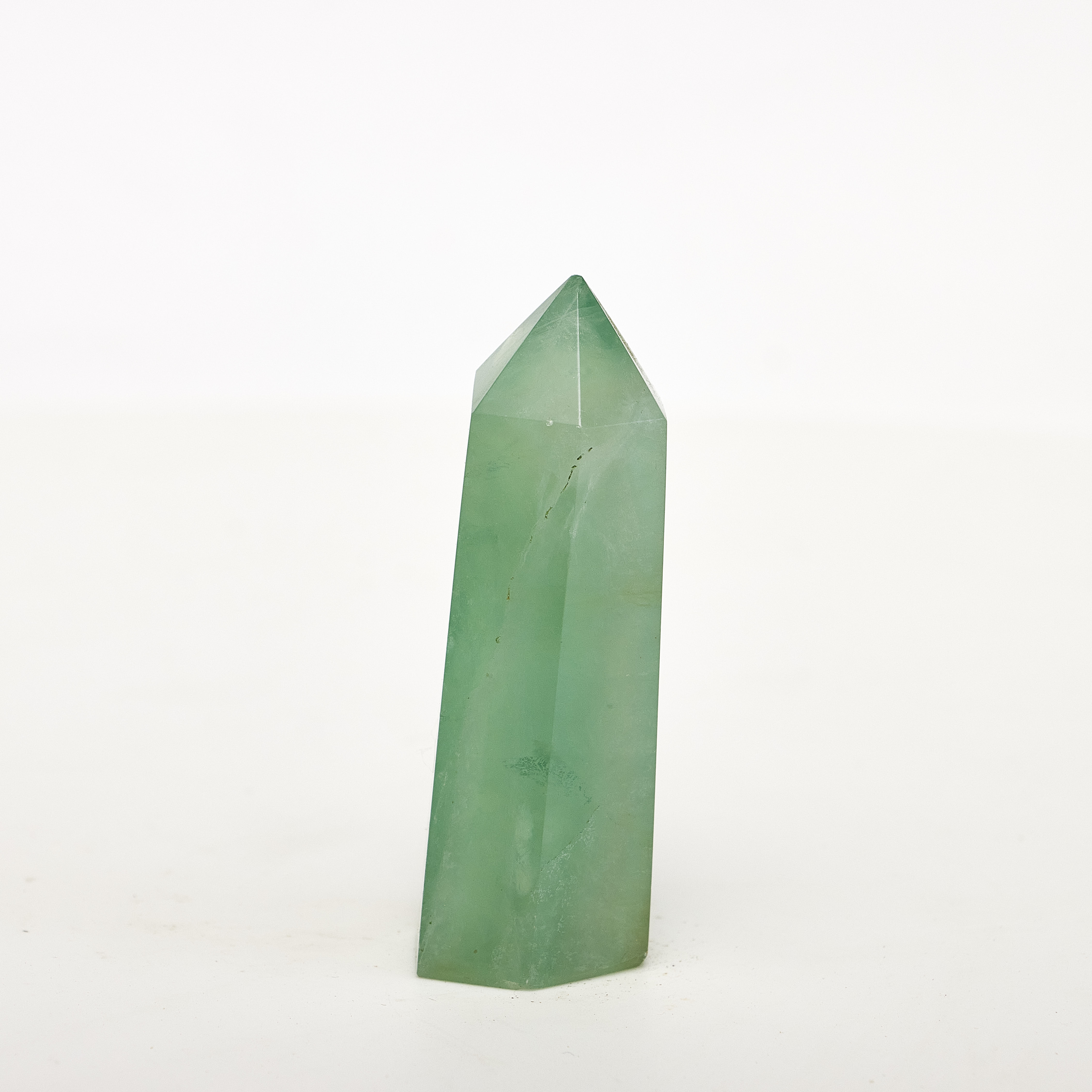 High quality Natural crystals healing stones tower fluorite point fengshui and healing crystal stone for decoration and gifts