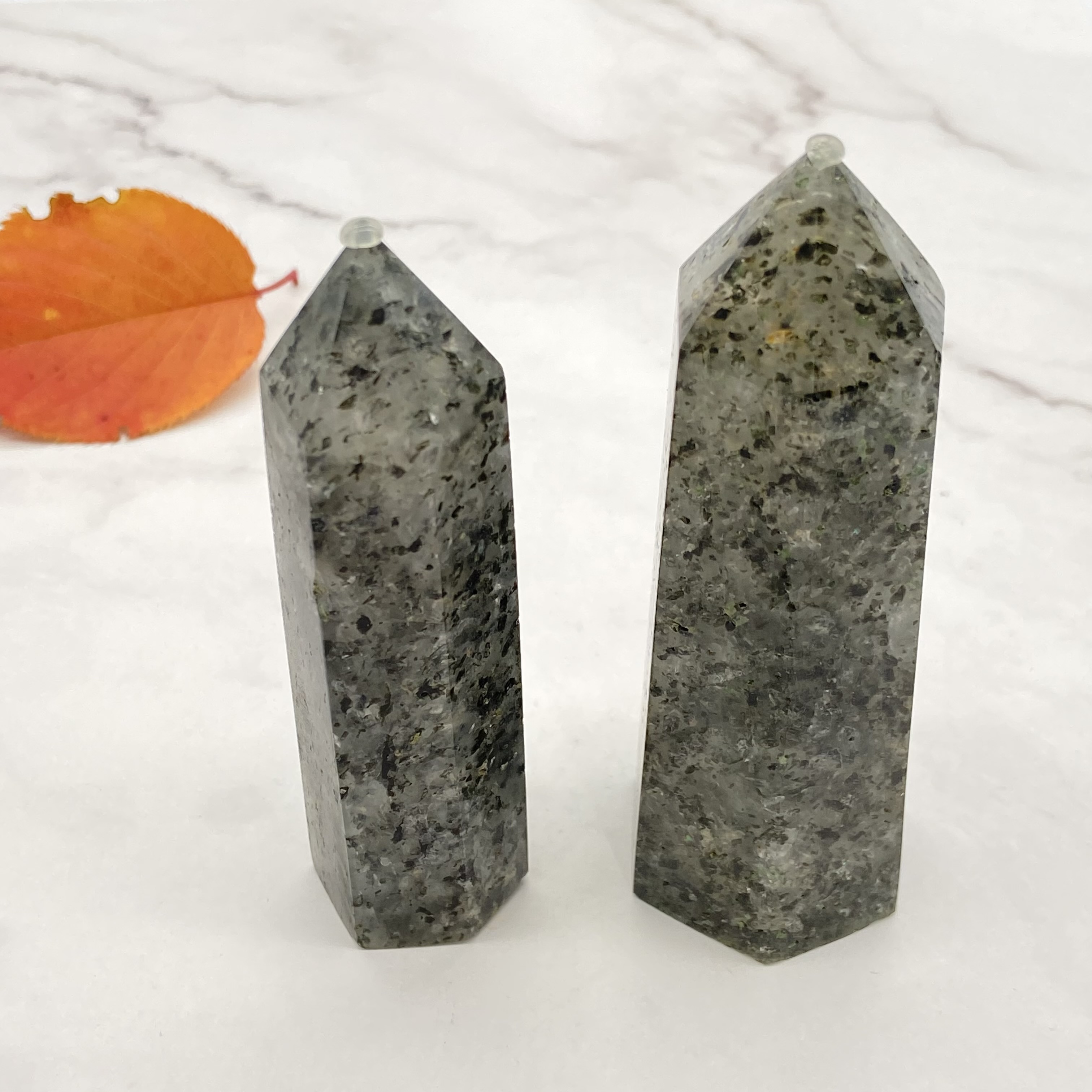 Wholesale natural crystal crafts gift mini pitaya crystal stone towers feng shui healing stone