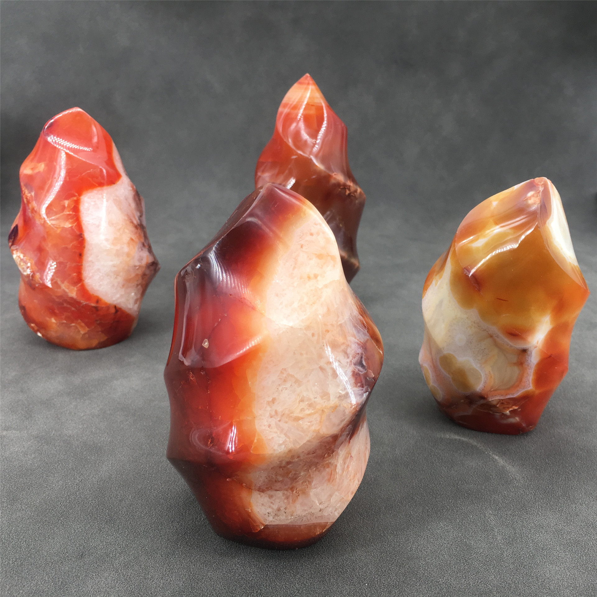 High quality natural reiki agate crystal carvings 8.5cm red agate flame mini crystal carving for home decoration