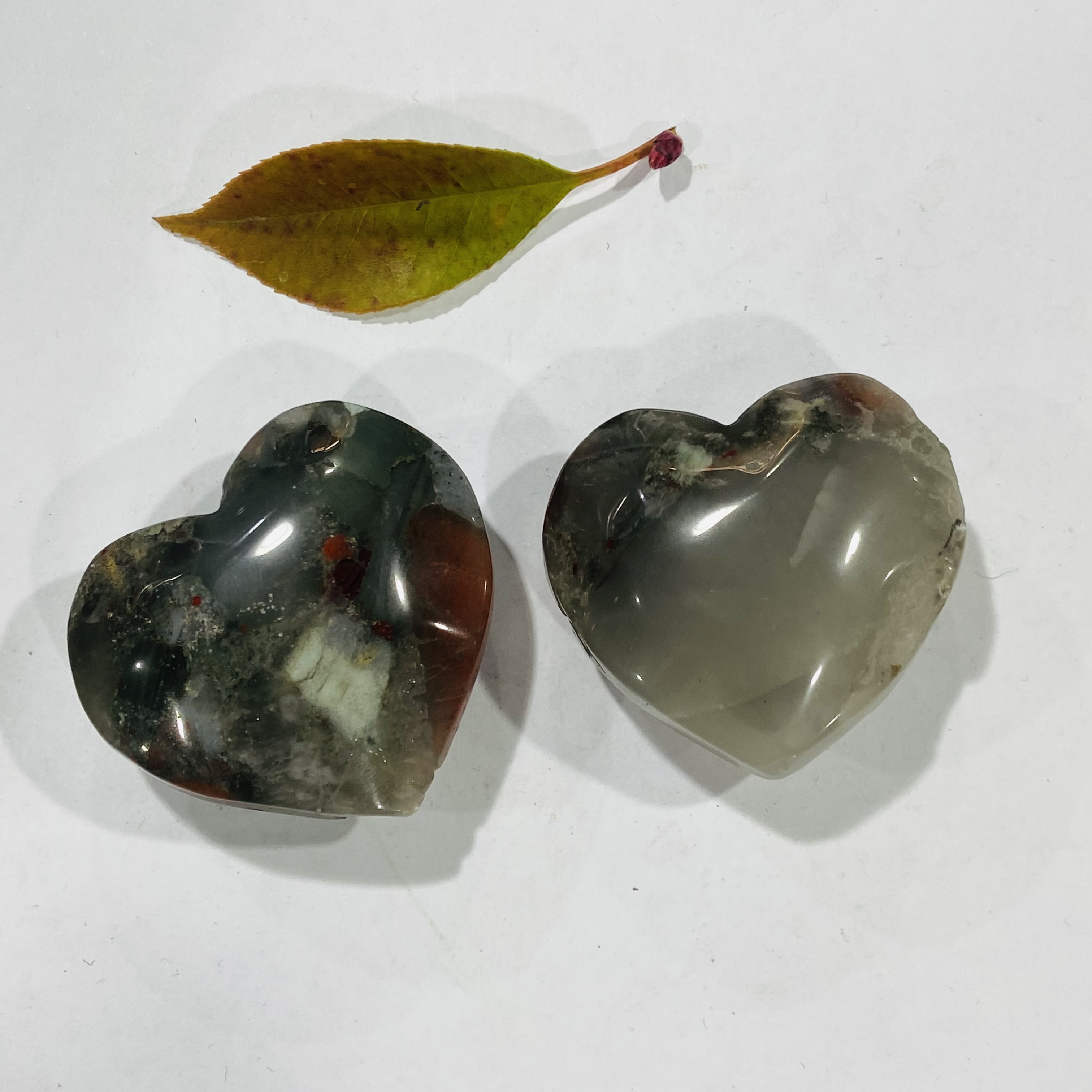 wholesale crystals healing stones African blood stone Crystal hearts healing crystal for decoration and gifts