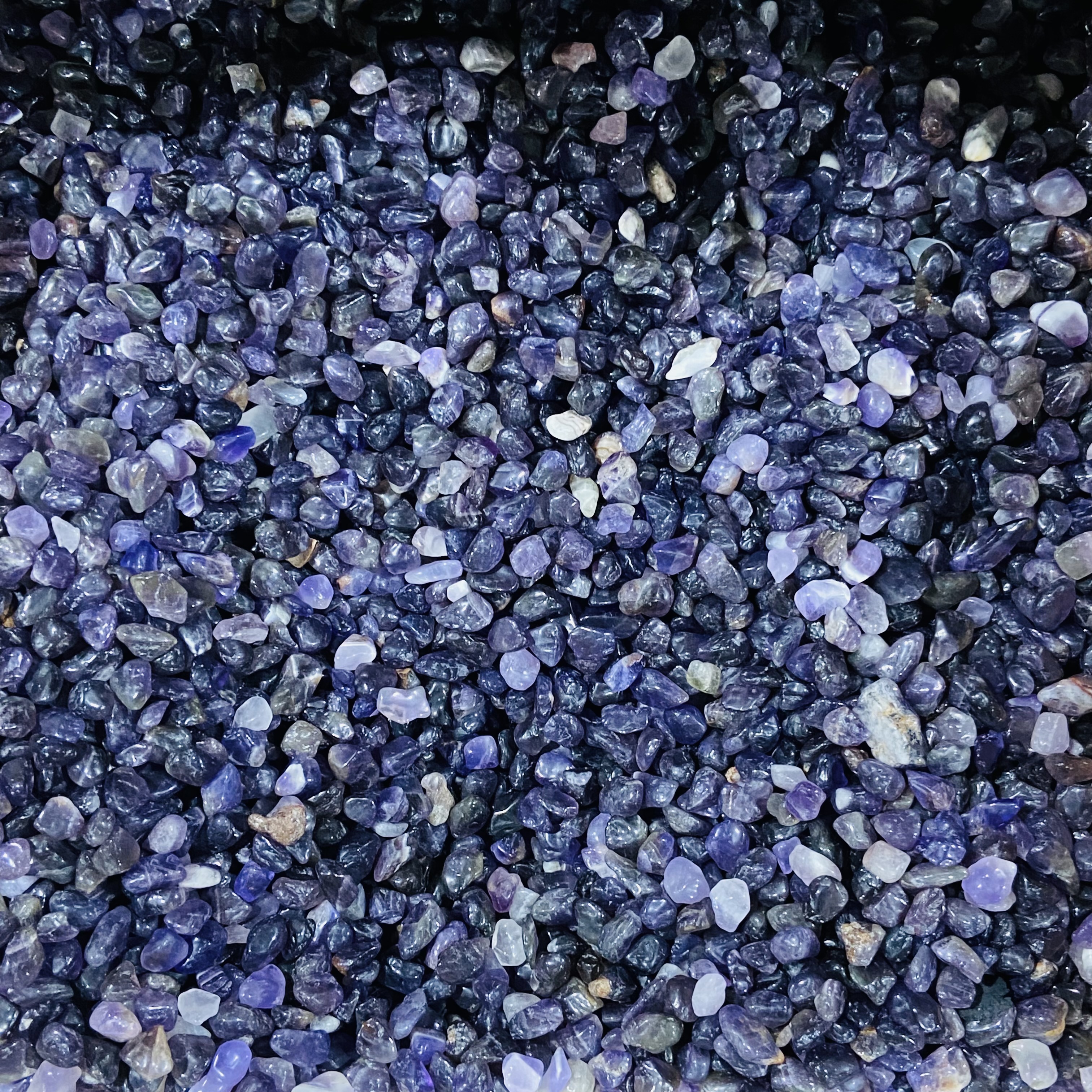 Dark purple crystal stone bulk crystal healing natural stone wholesale crystal clear amethyst tumble stones