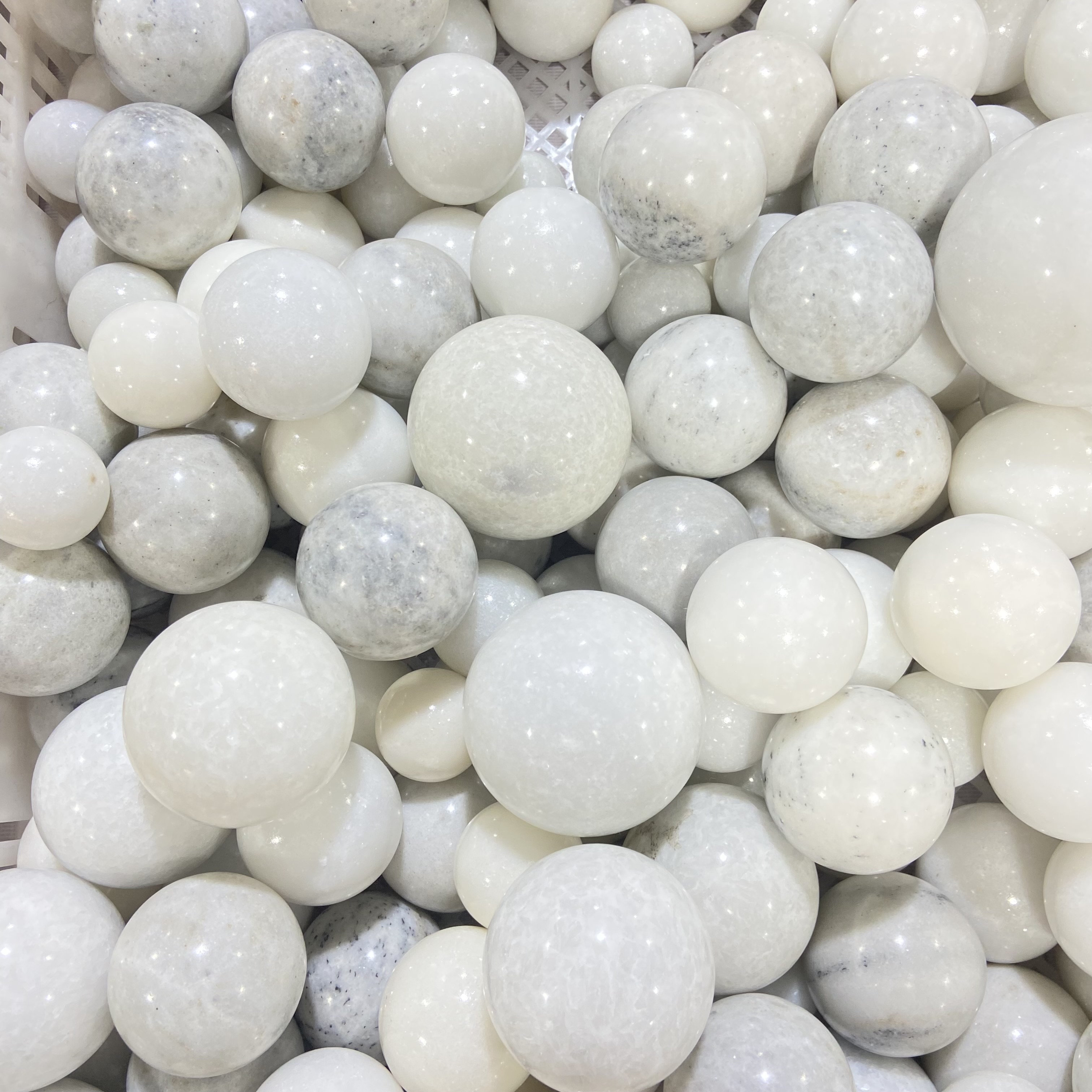 Natural stones crystals healing wholesale crystal spheres healing miscellaneous stone small ball for sale