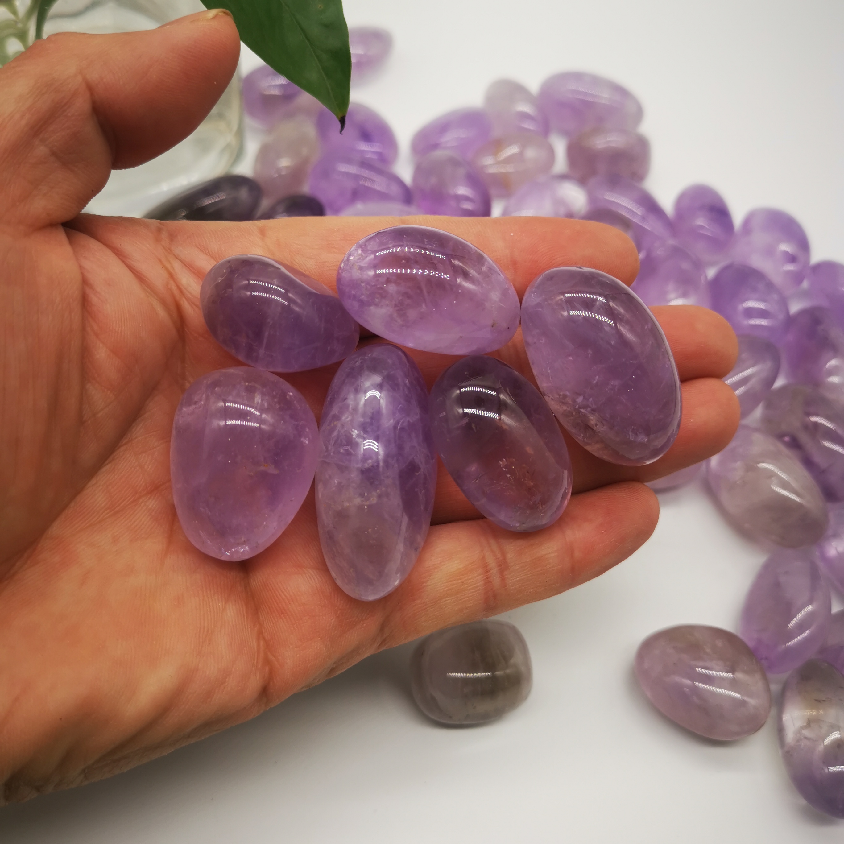 Good quality polished amethyst stone natural gemstone high quality reiki amethyst crystal tumble stone for decoration