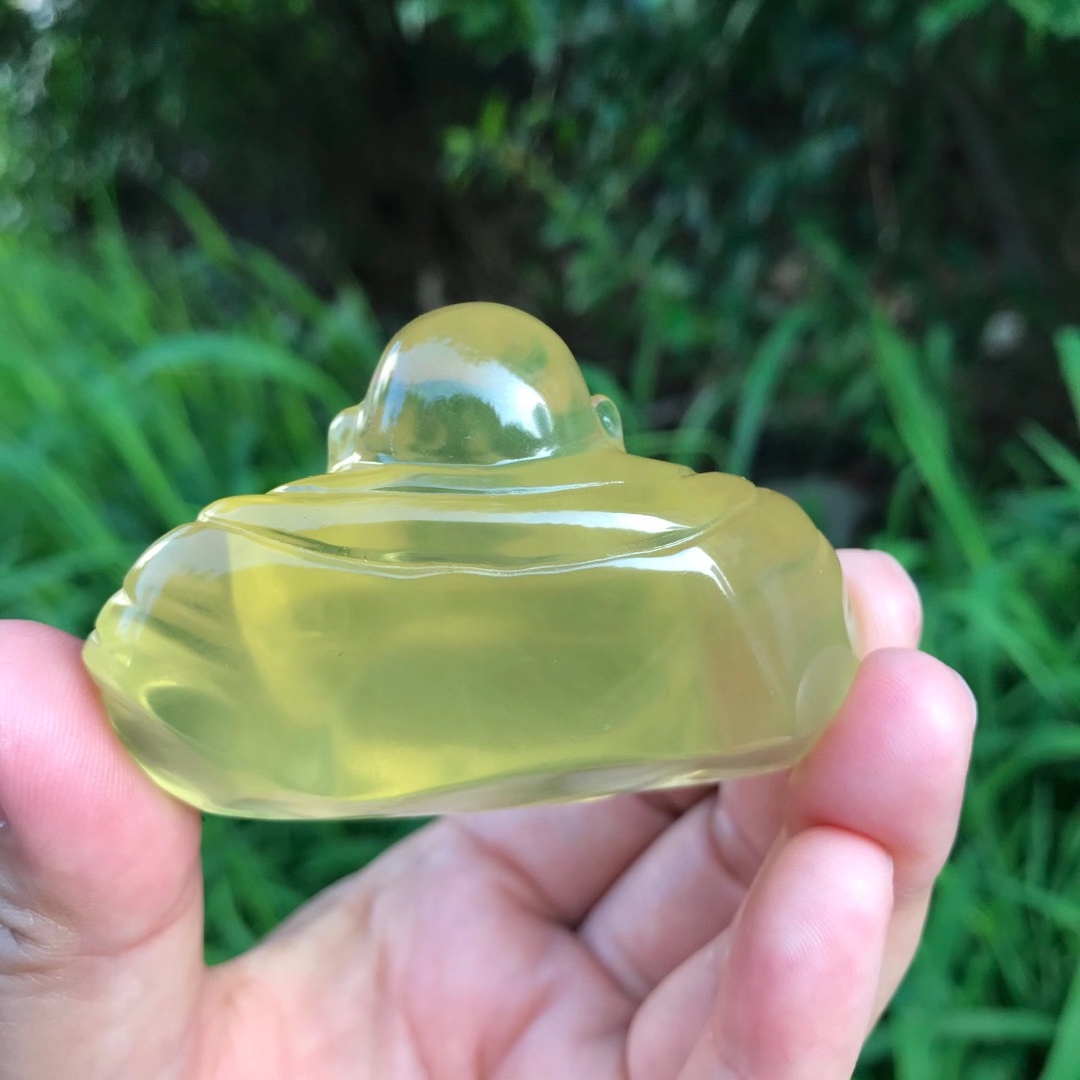 Wholesale natural crystal carving gem healing clear crystal carved laughing buddha for folk crafts