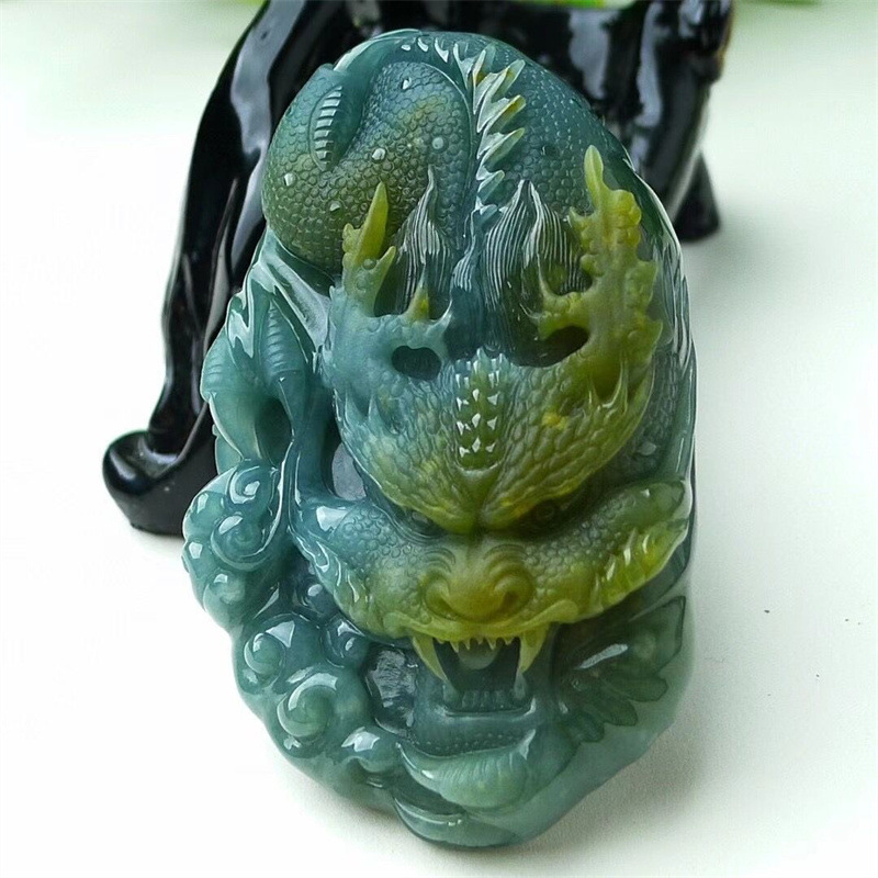 Natural Reiki Animal Crystal Carving Gem Double Color Yellow Jade Dragon Pendant Hand Carving Crafts Decoration