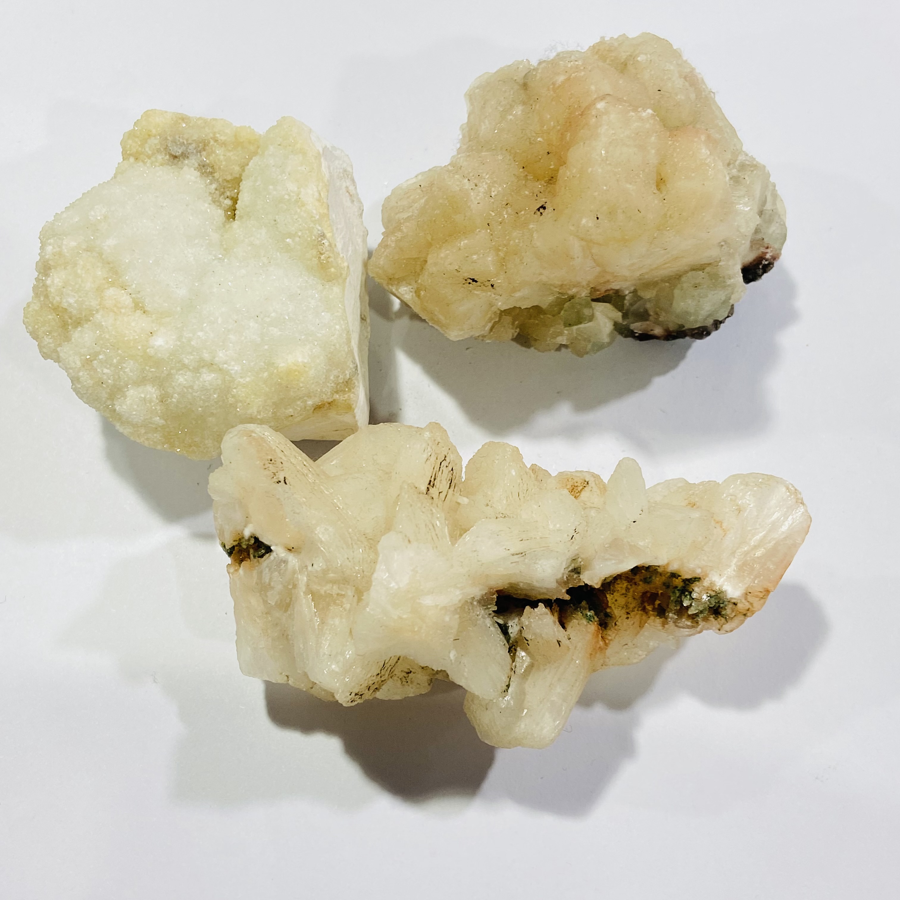 Natural zeolite price sale mineral crystal cluster healing rough zeolite crystal cluster for feng shui