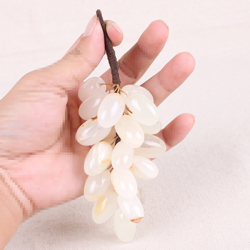 Best Selling Natural Polishing Gemstone Healing Reiki Jade Stone Grape Crystal Carving craft For Home Decoration