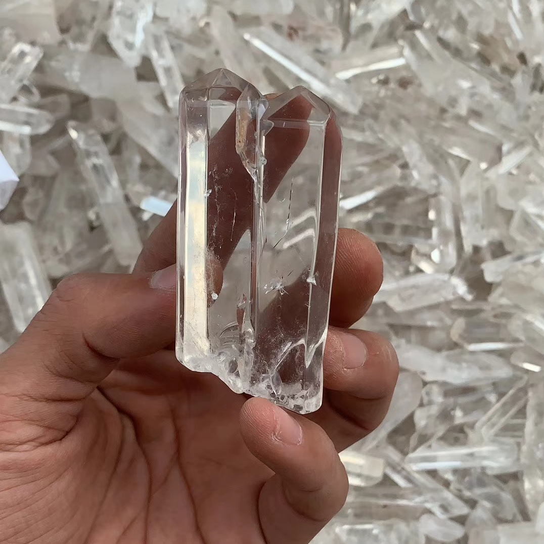 Best selling transparent crystal quartz wholesale bulk original crystal transparent healing stone end gift