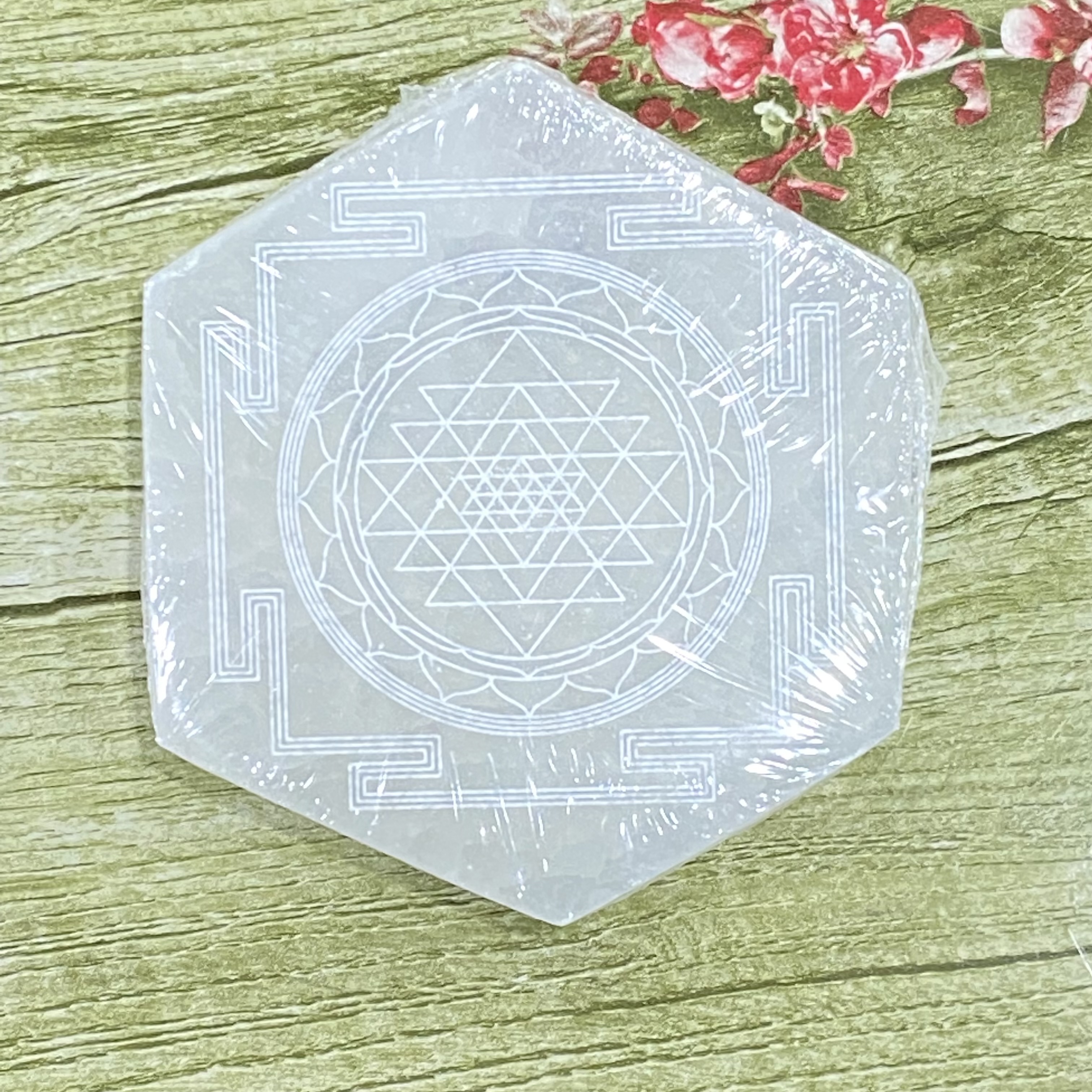 Hot sale high quality hexagon Selenite charging plate healing crystal Selenite stone for decoration and energy