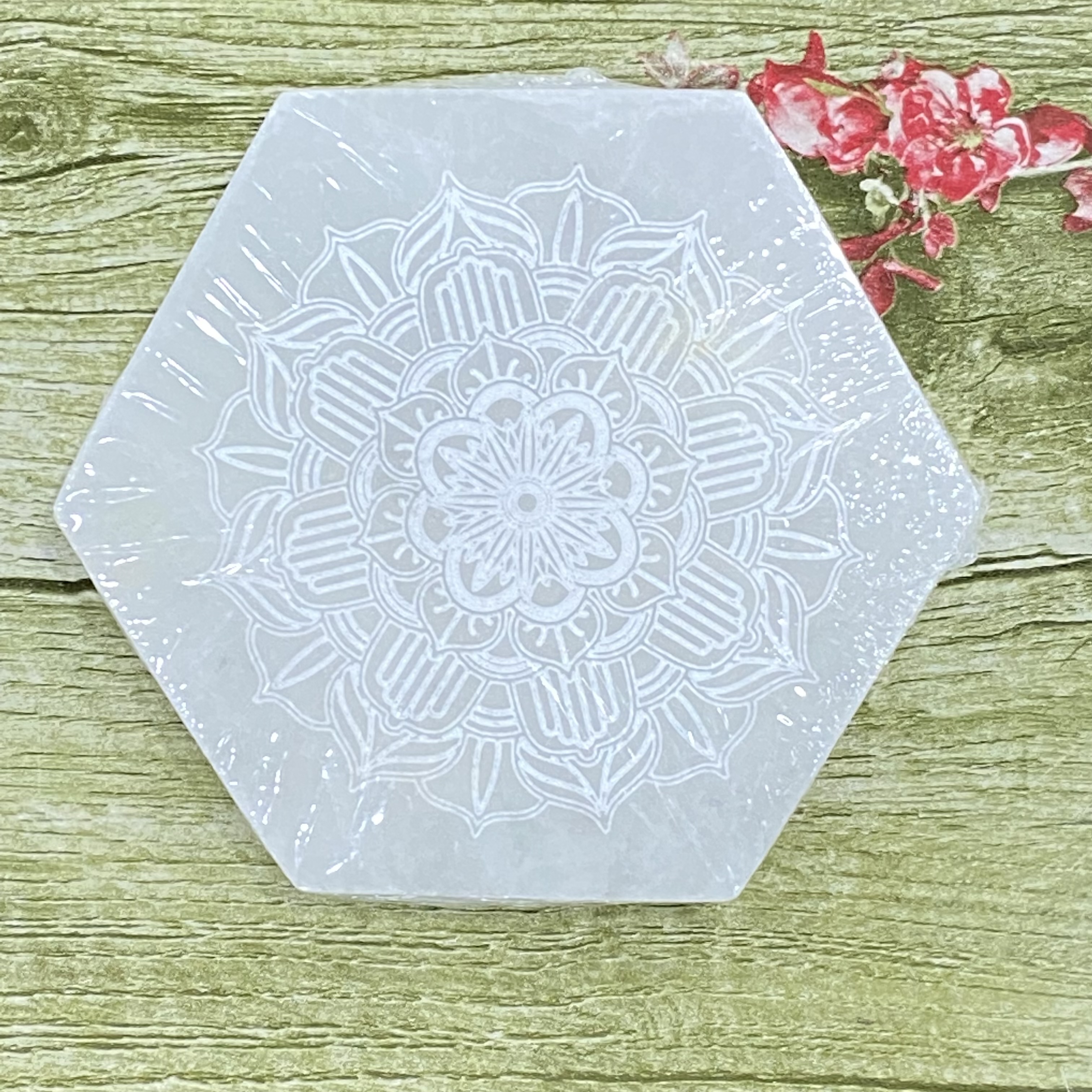 Hot sale high quality hexagon Selenite charging plate healing crystal Selenite stone for decoration and energy