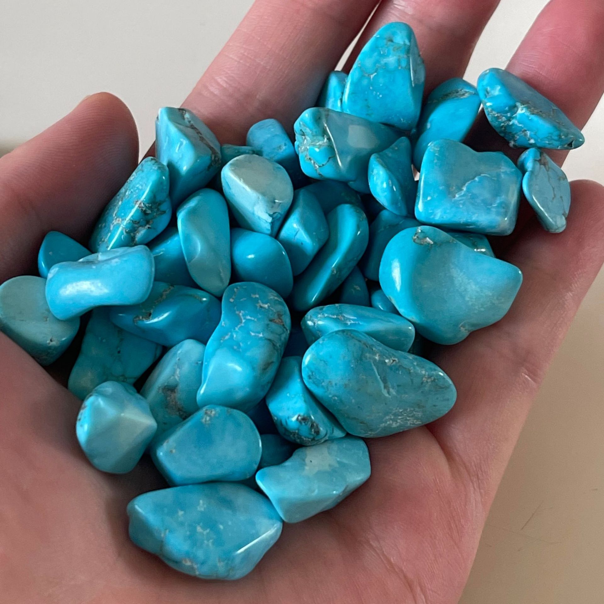 Crystal tumble stones polished high quality natural reiki turquoise crystal tumble stones for healing