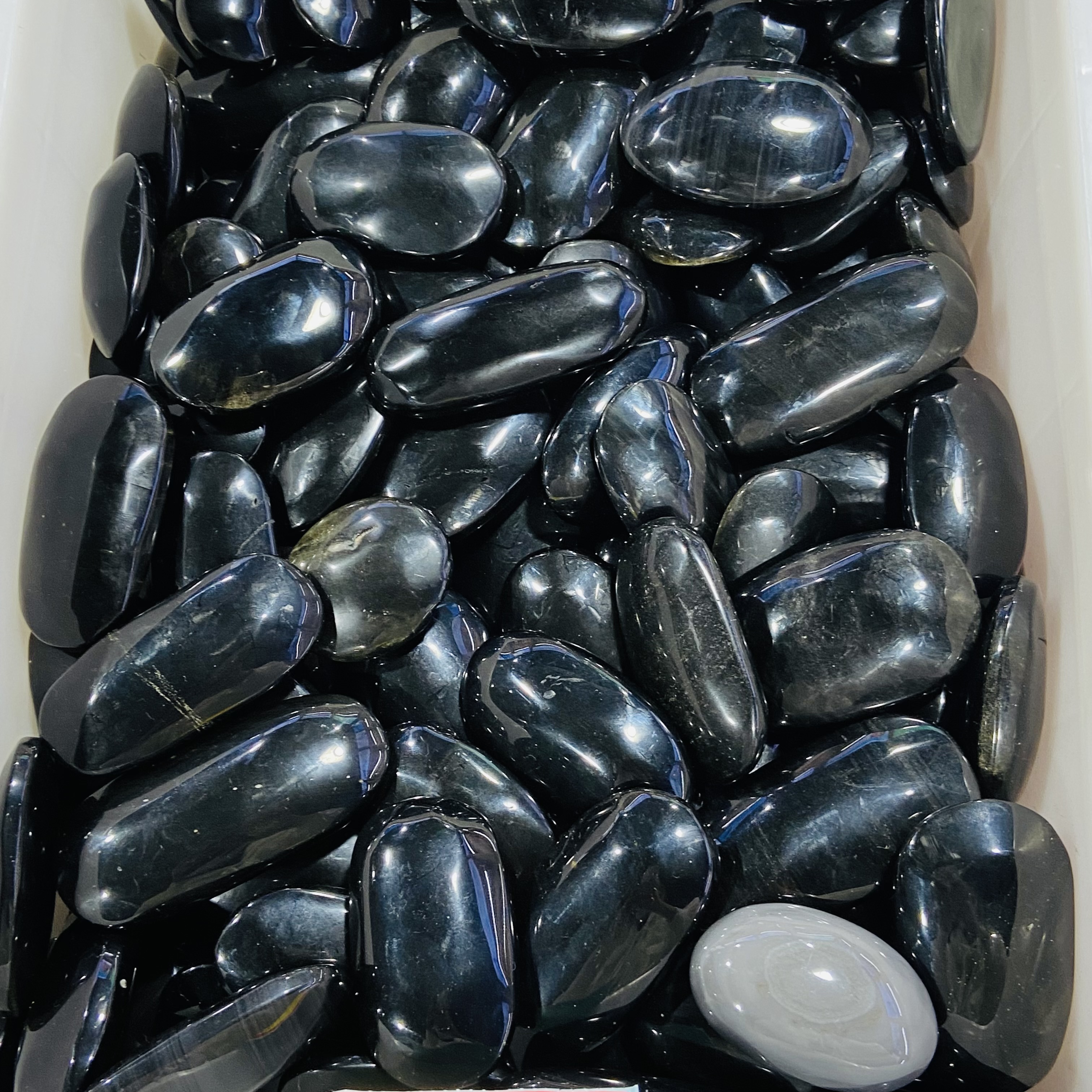 Black obsidian reiki palm stone Crystal Palm Bulk Wholesale Polished Quartz Gemstone obsidian palm stone