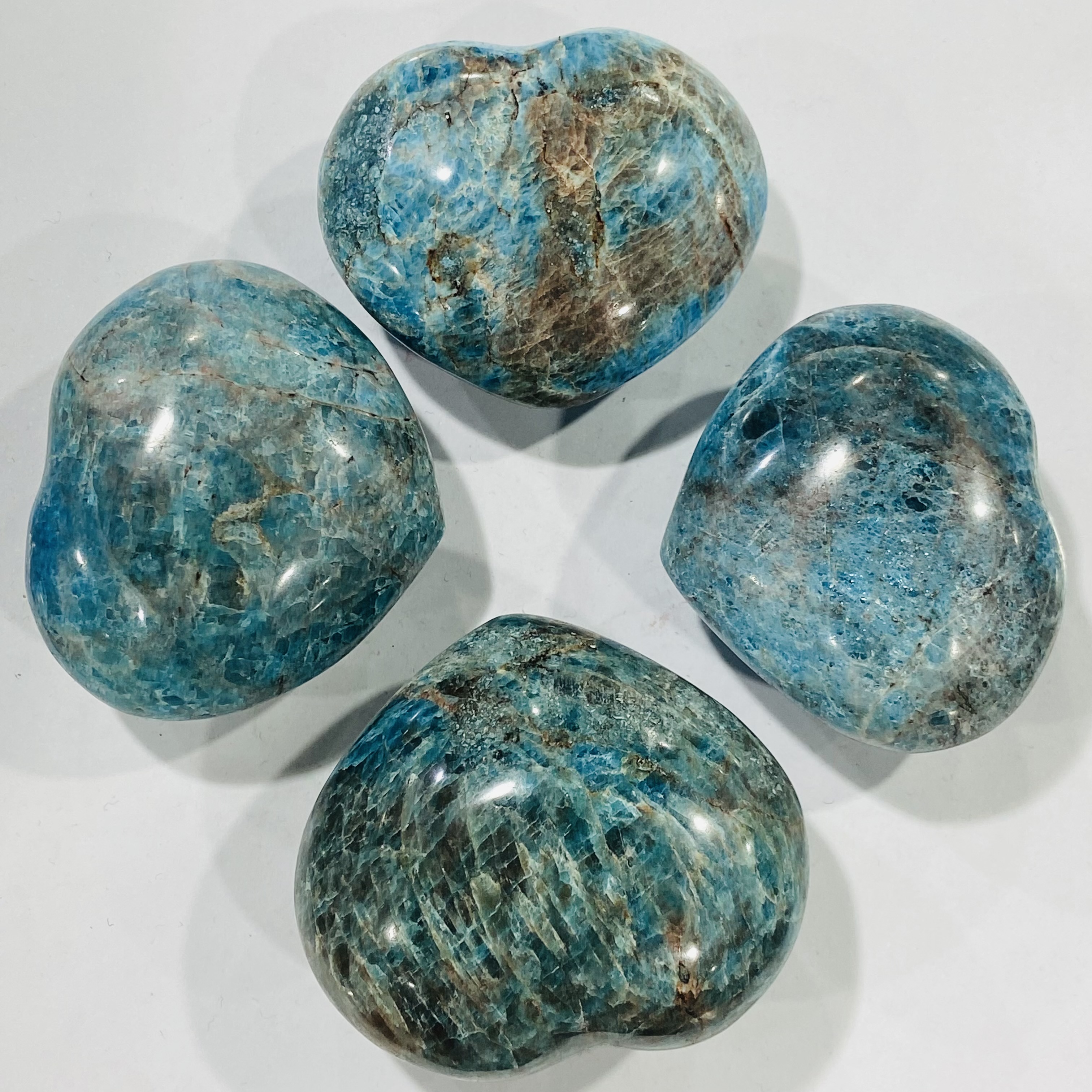 Top salinge crystals healing stones apatite stone Crystal hearts healing crystal for decoration and gifts