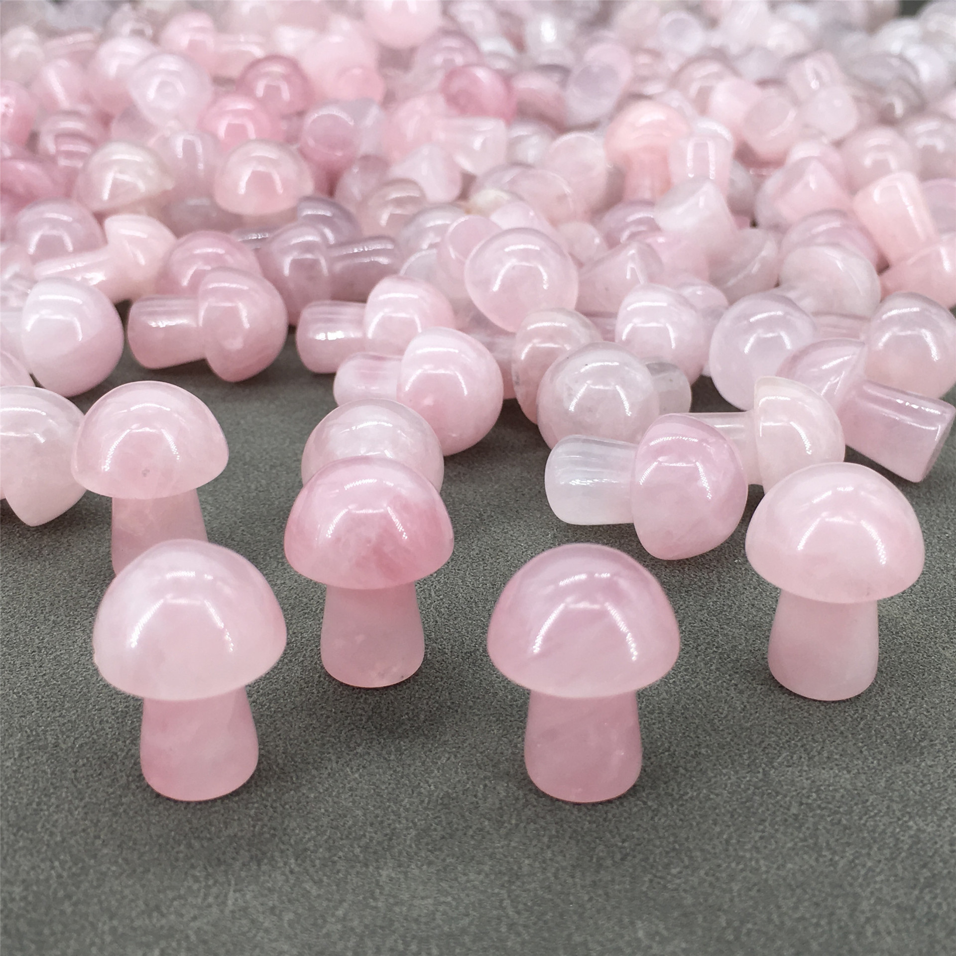 Wholesale crystal healing stone carving natural gemstone mini rose crystal mushroom carving handicraft