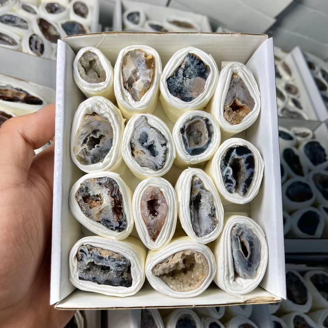 Healing Crystals Minerals Stone Wholesale Small Natural Raw Rough Agate Geode Gift Box Set For Decoration