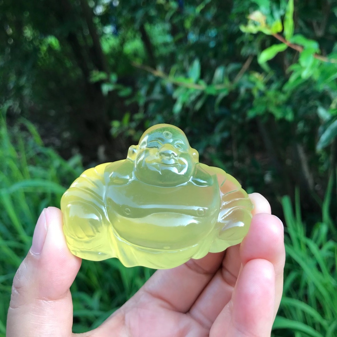 Wholesale natural crystal carving gem healing clear crystal carved laughing buddha for folk crafts