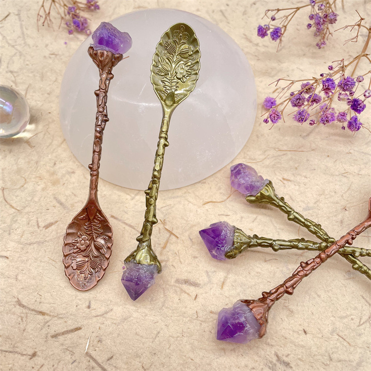 Healing crystal wholesale handmade carving natural amethyst tooth crystal cluster gemstone coffee tea spoons carving for gifts