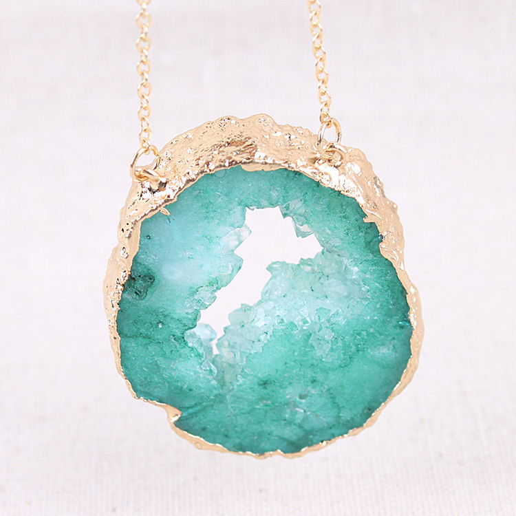 Natural gemstone agate crystal jewelry gold plated edge green agate crystal cluster pendant necklace for decoration