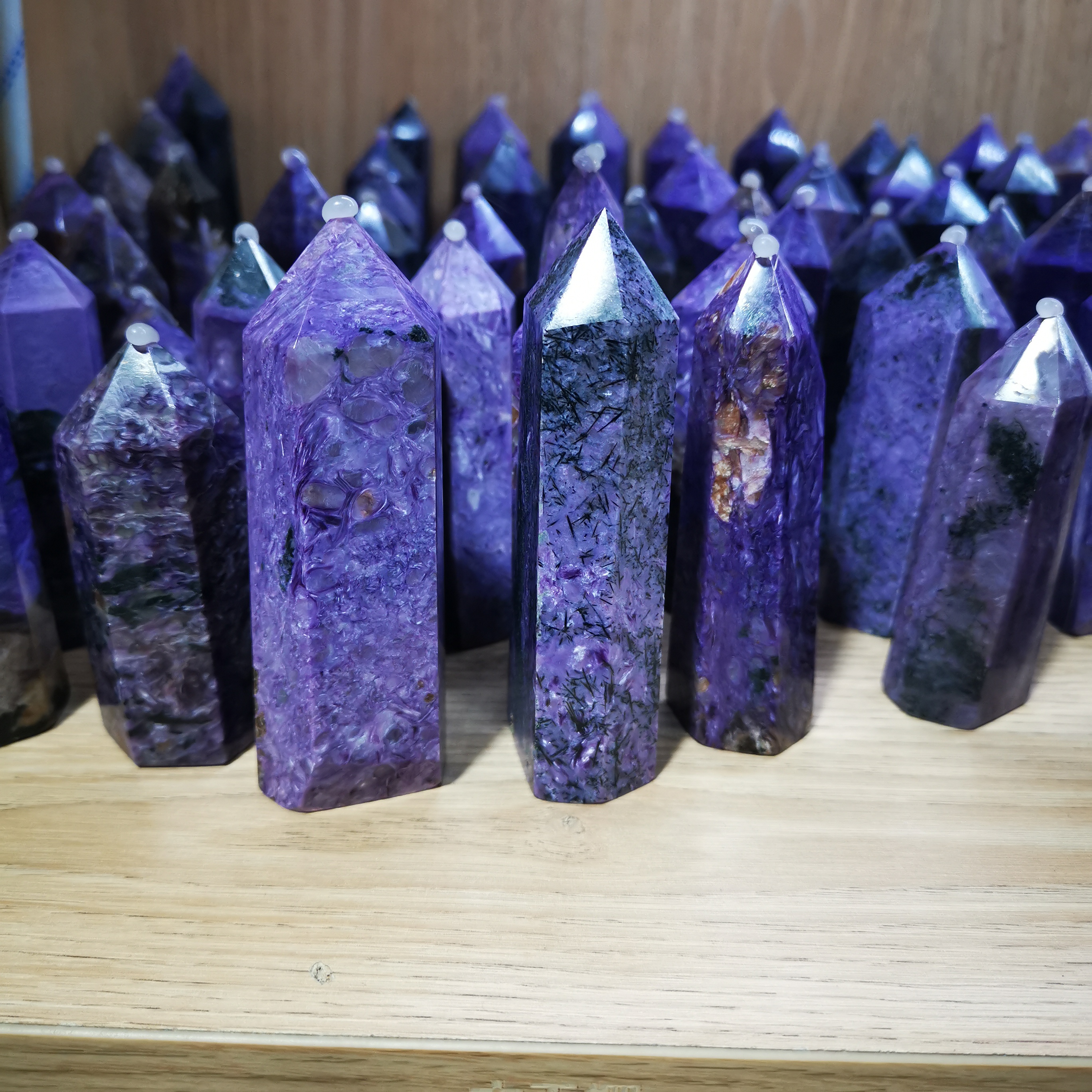 High quality natural reiki charoite stone wholesale bulk healing charoite crystal towers points for decoration crafts