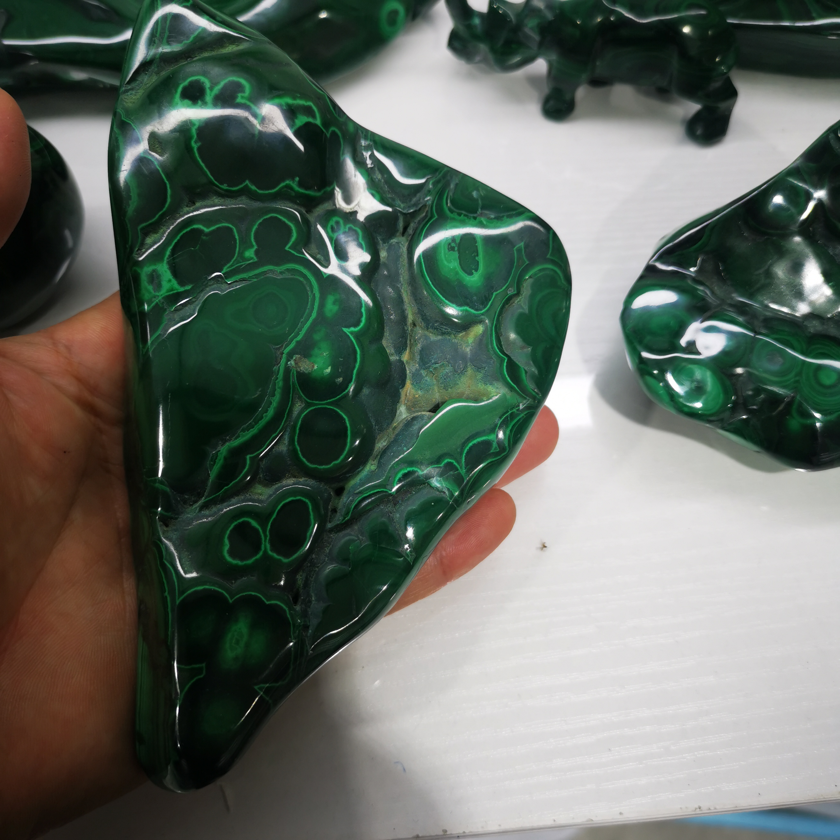 New Products natural healing malachite carving reiki polished green malachite gemstone furnishing articles for decoration