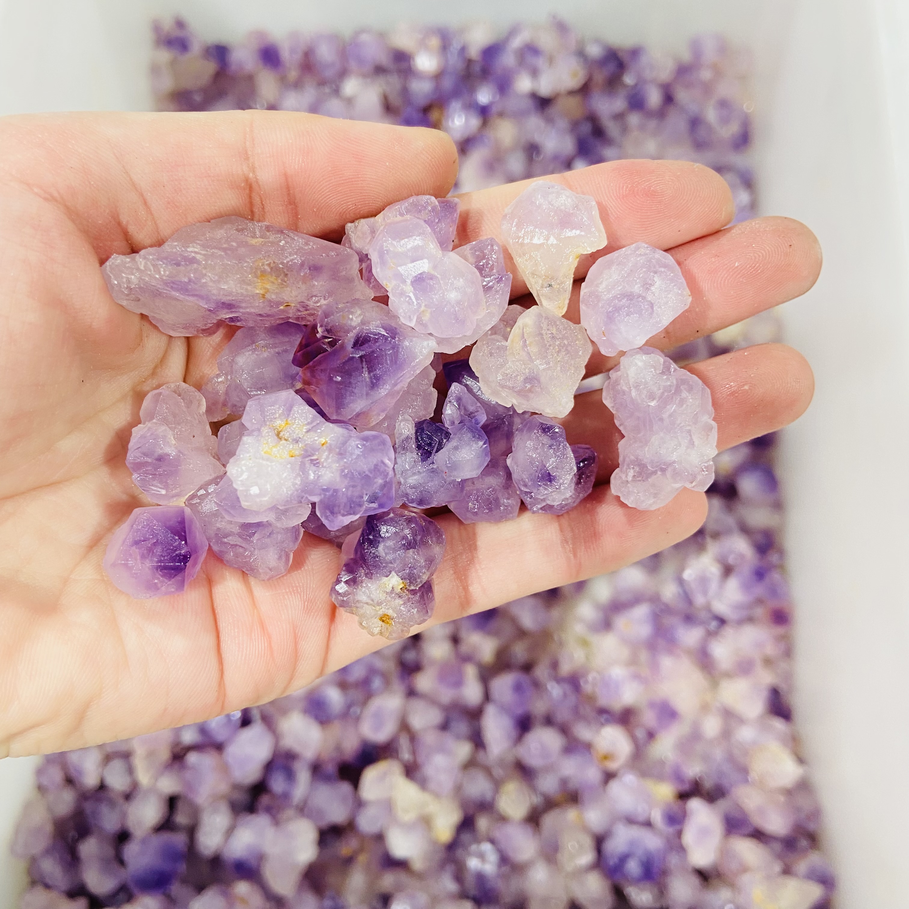 High Quality natural crystals healing stones amethyst Crystal Tumbled Stone healing stone for decoration and gifts