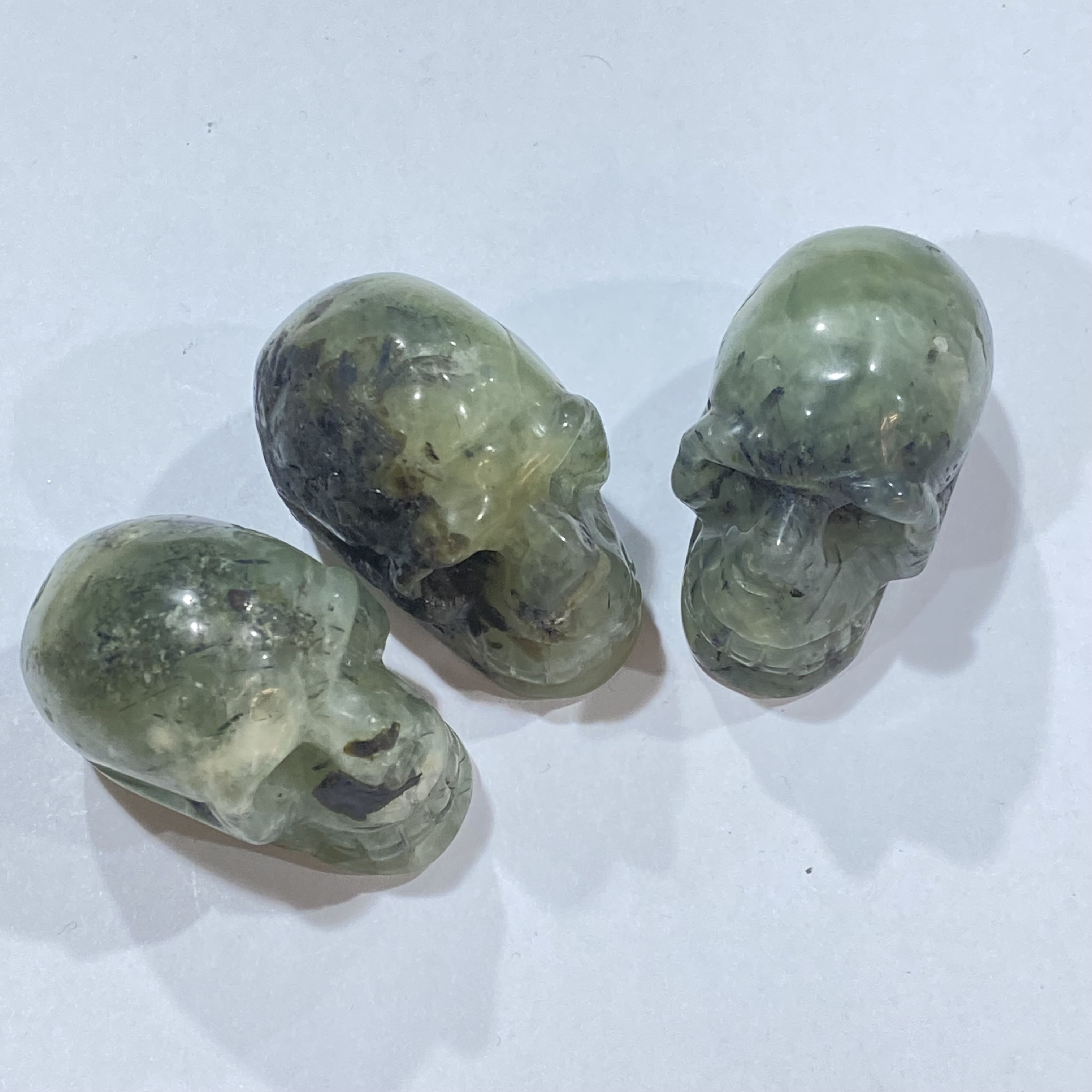 Natural healing crystals skull High Quality Carving Crystal Grape stone skull For Feng Shui Decor