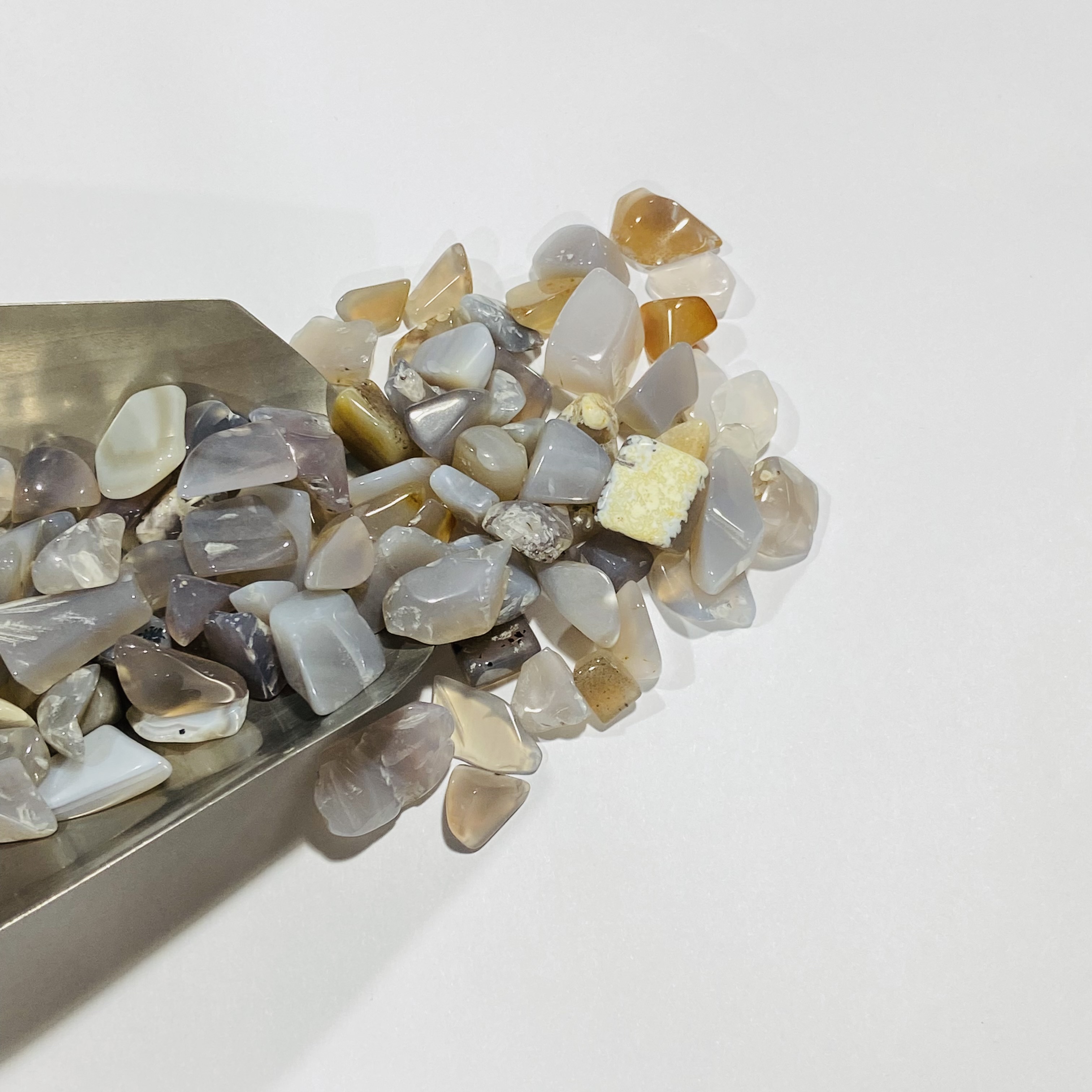 Best selling crystal tumbles healing stone natural reiki agate tumbled stone gravel for healing