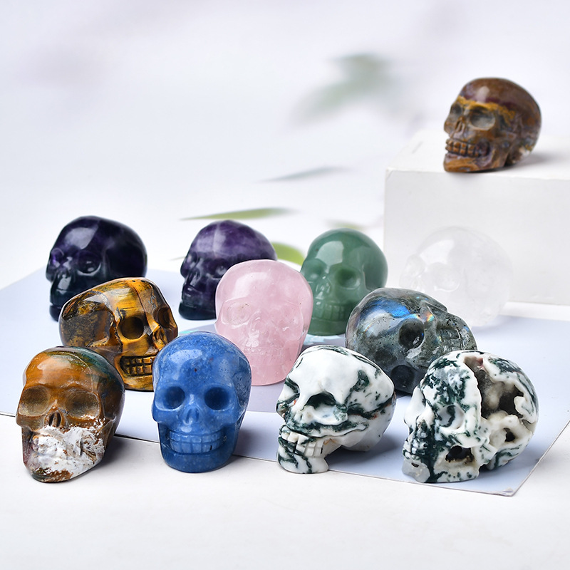 Wholesale 2 inch hand carved crystal skull folk crafts natural healing skull crystal healing stone decoration and gifts