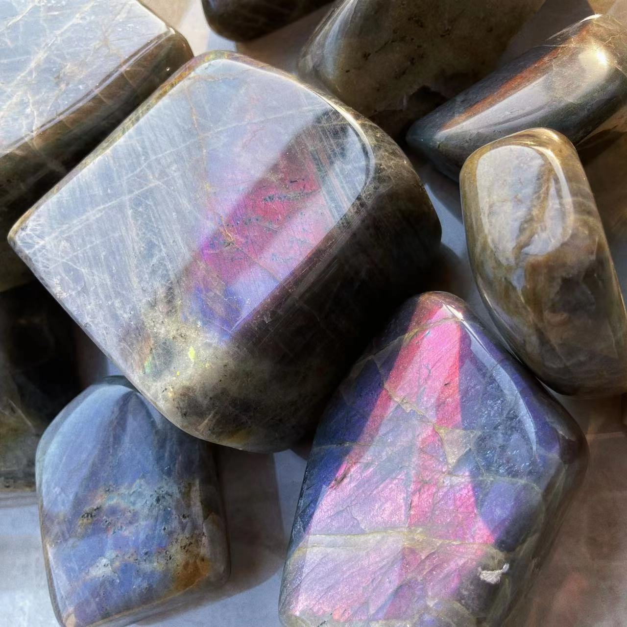 High quality natural labradorite stone price healing polished raw crystal labradorite rough stone gem for home decoration