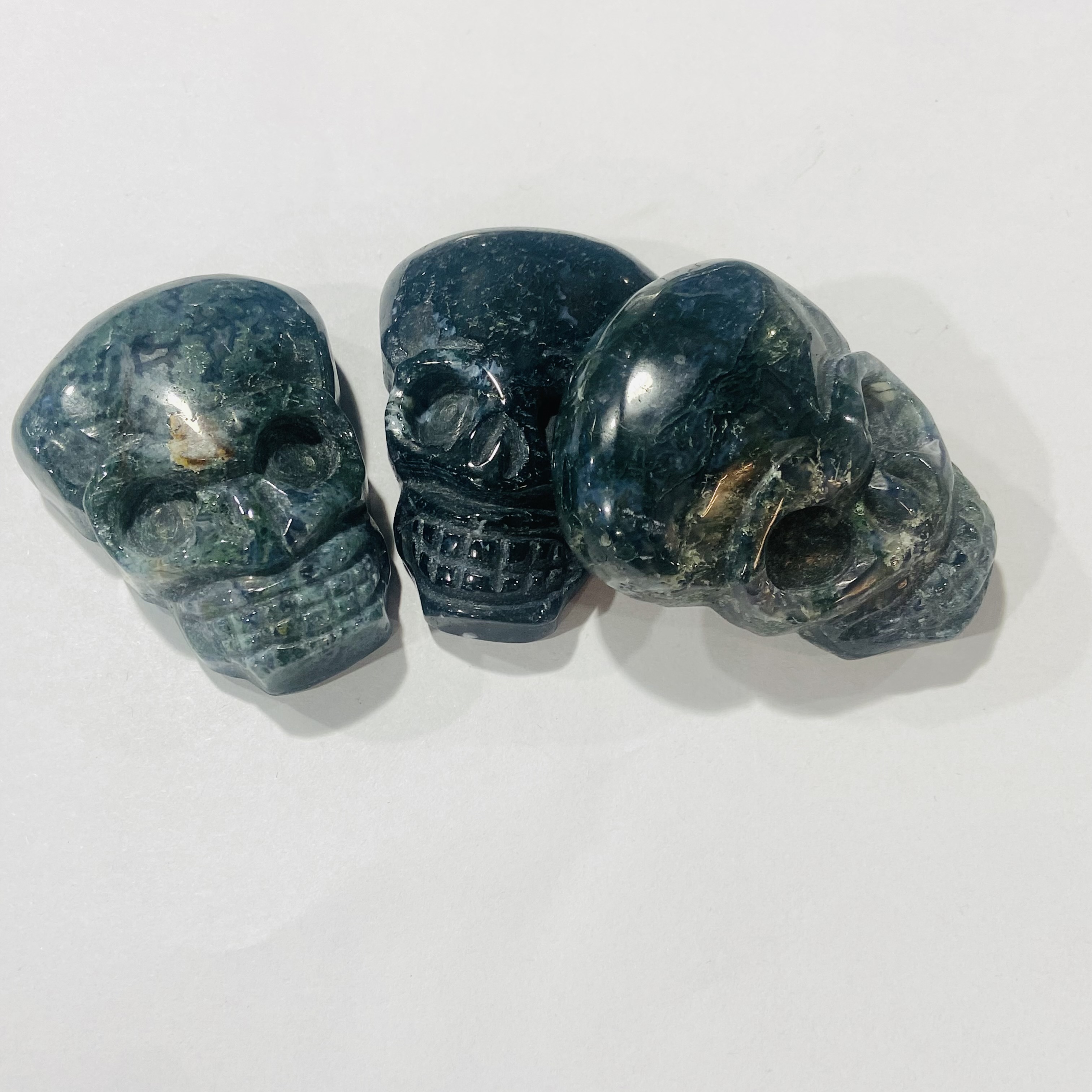 Best Quality natural Quartz Crystal moss agate stone crystals skulls healing stone for decoration and gifts