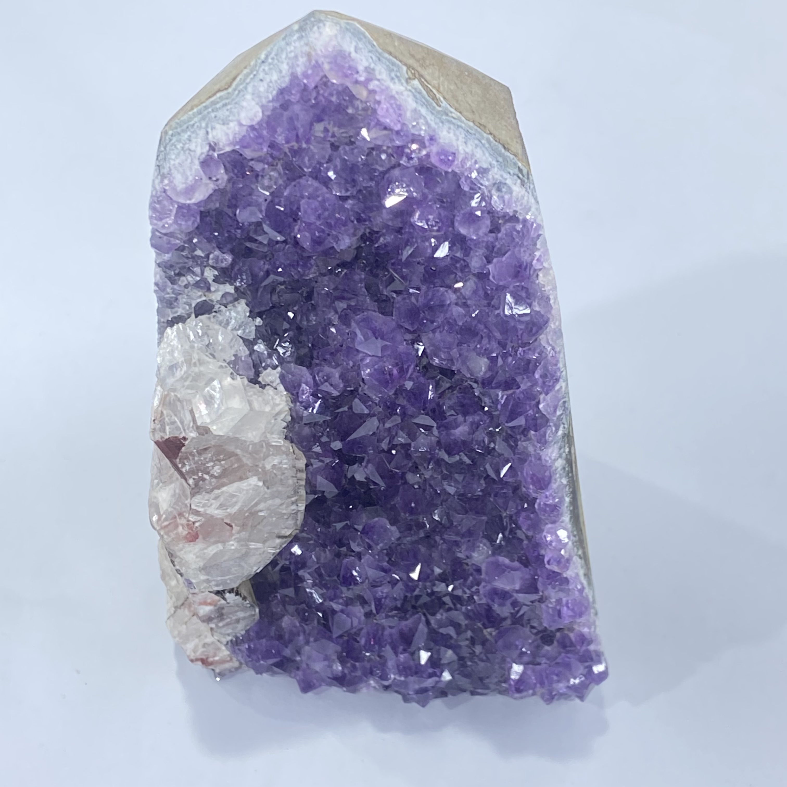 High Quality Natural crystals healing stones amethyst vug ornaments Crystal Crafts for decoration and gifts