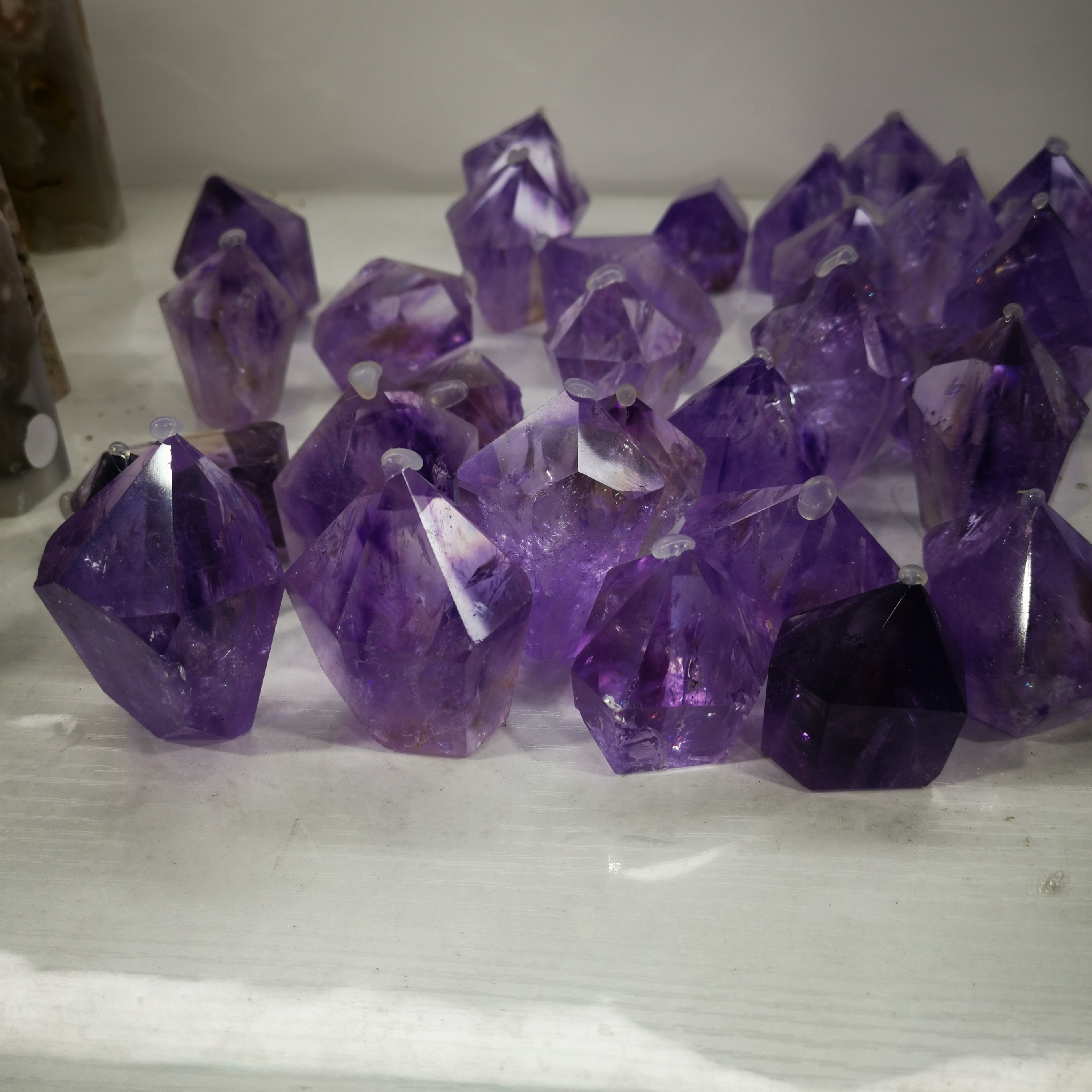 Natural Amethyst Crystal Mineral Gemstone Healing Reiki Amethyst Points Polished For Fengshui Decoration