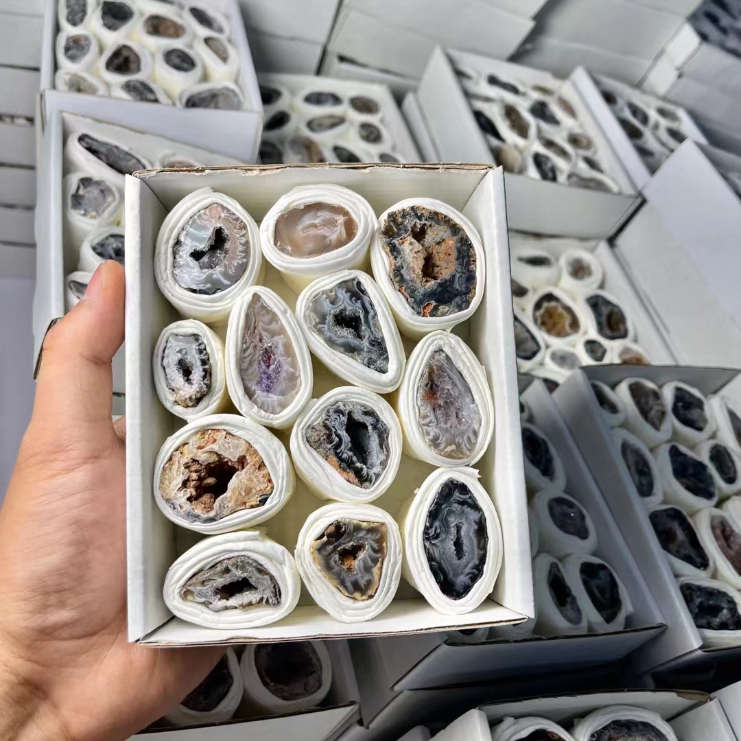 Healing Crystals Minerals Stone Wholesale Small Natural Raw Rough Agate Geode Gift Box Set For Decoration