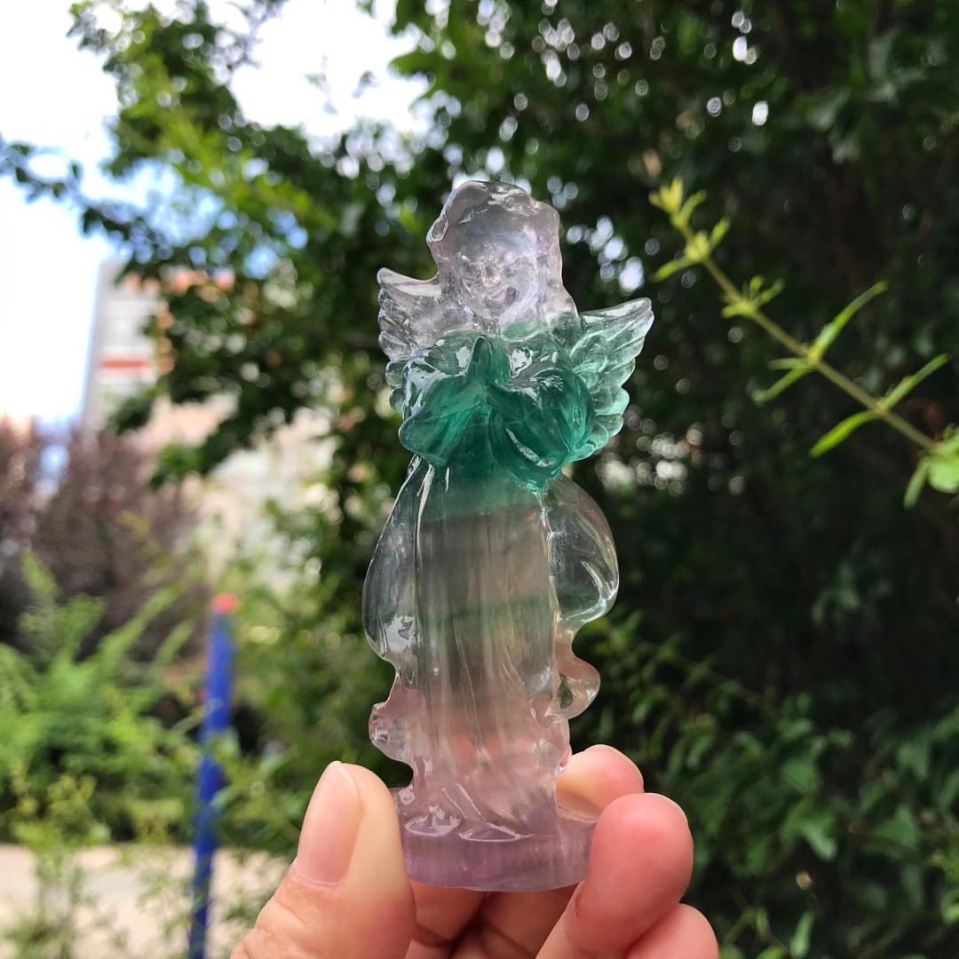 Good price natural hand carved angels ornament transparent clear bulk crystal angel carvings for healing